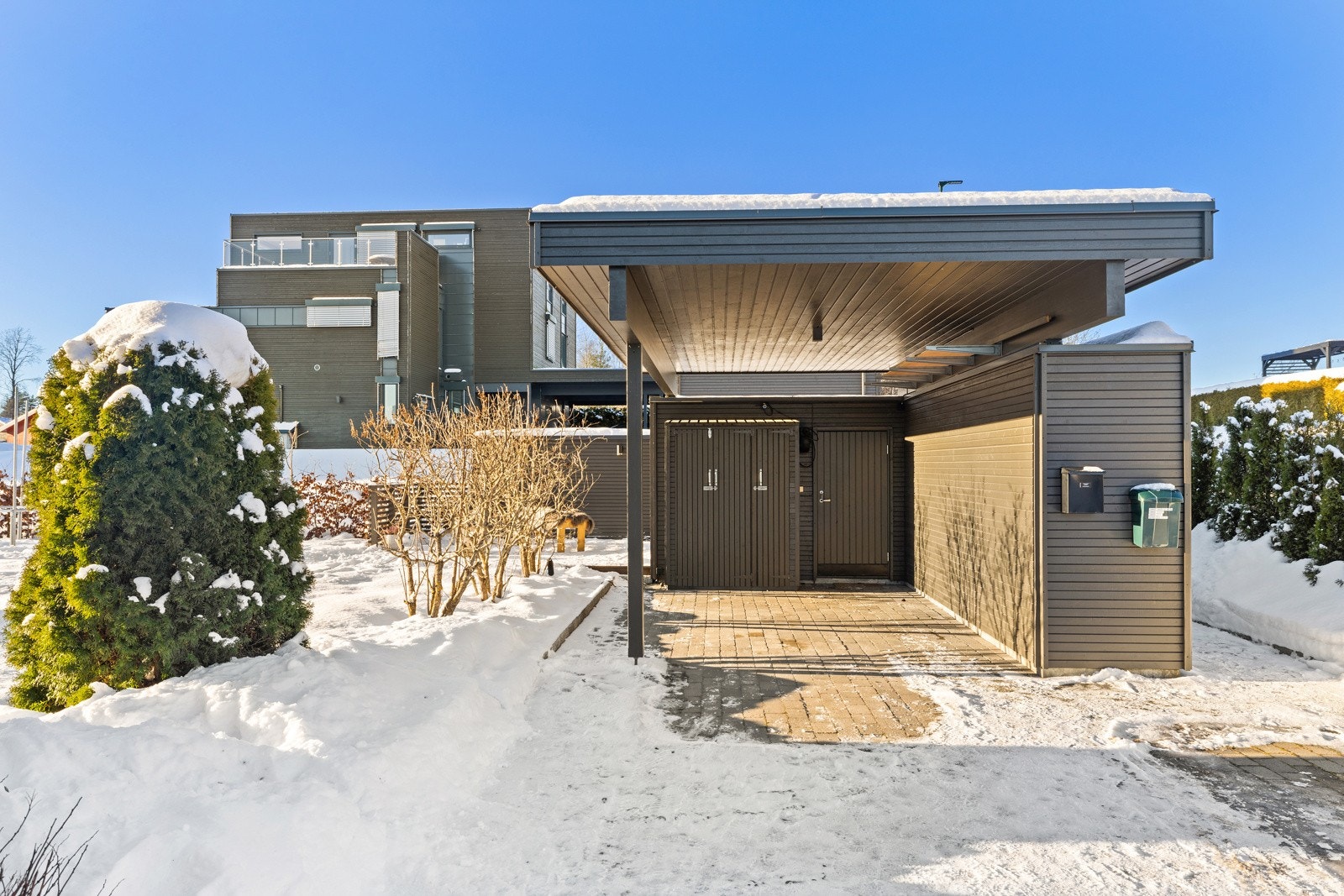 Bod og carport Galleribilde