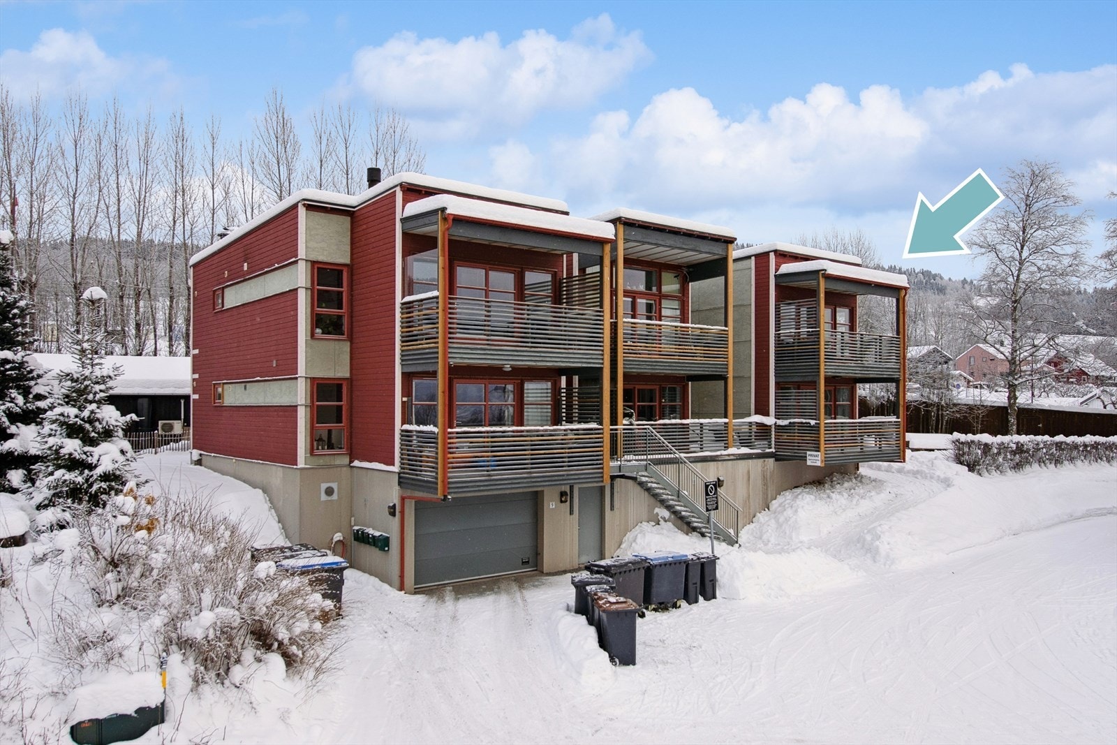 Bygget har en moderne arkitektur tilpasset omgivelsene, bygget i 2007. Galleribilde