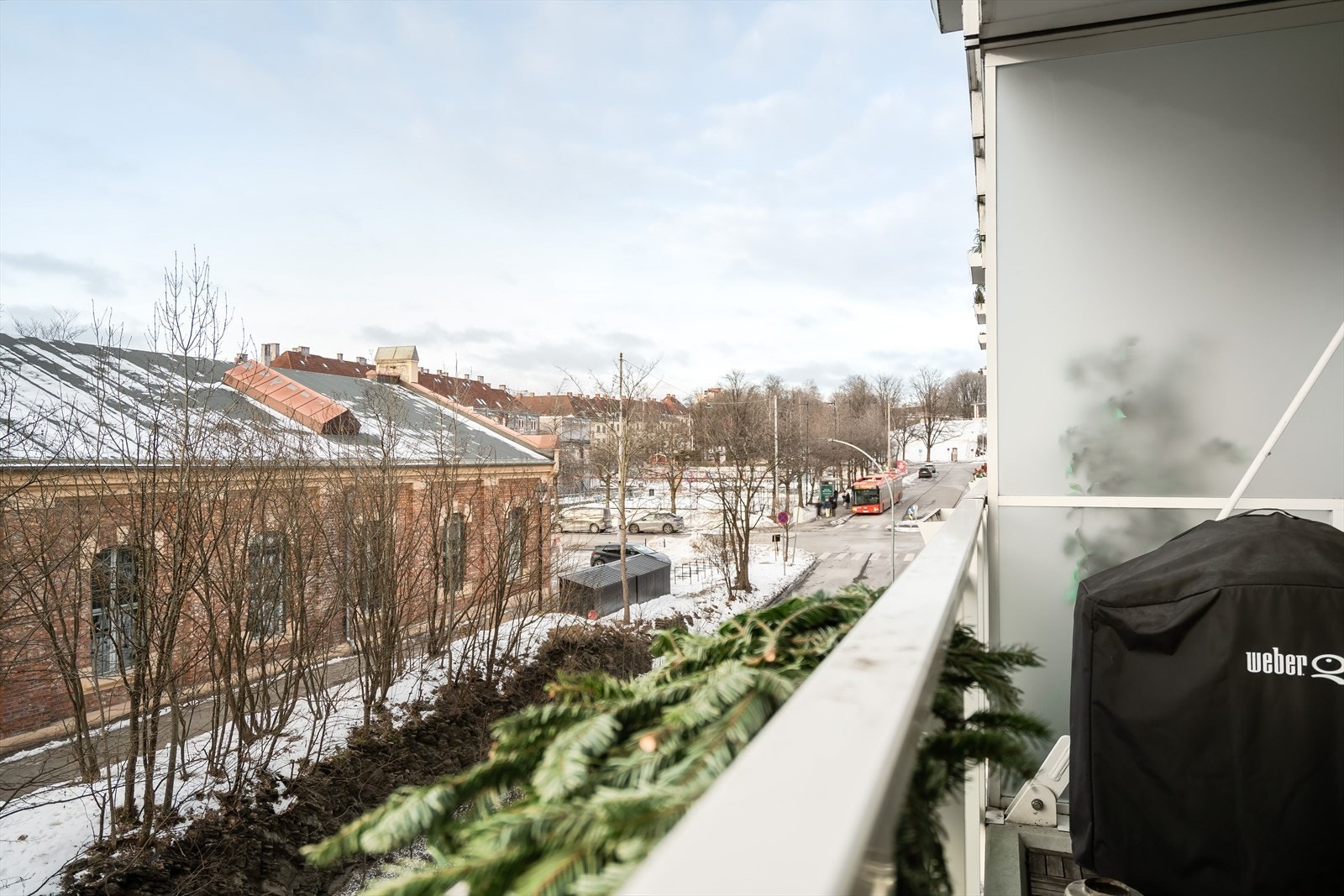 Utsikt fra balkong. Galleribilde