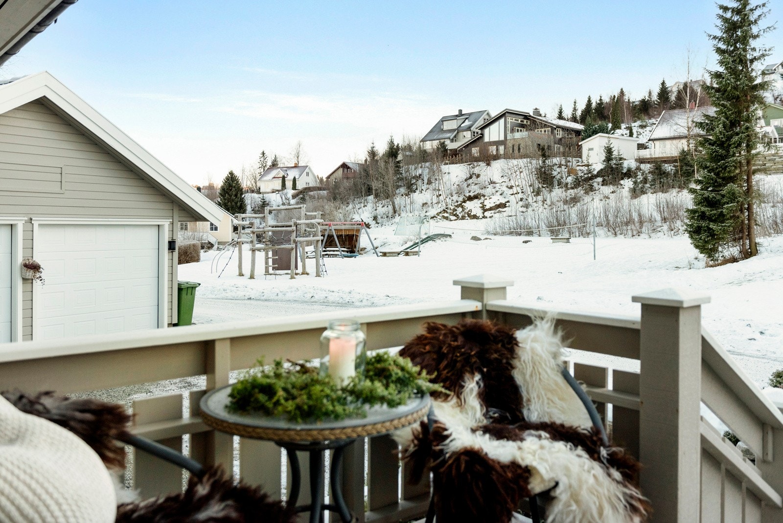 Veranda ved inngangsparti. Galleribilde