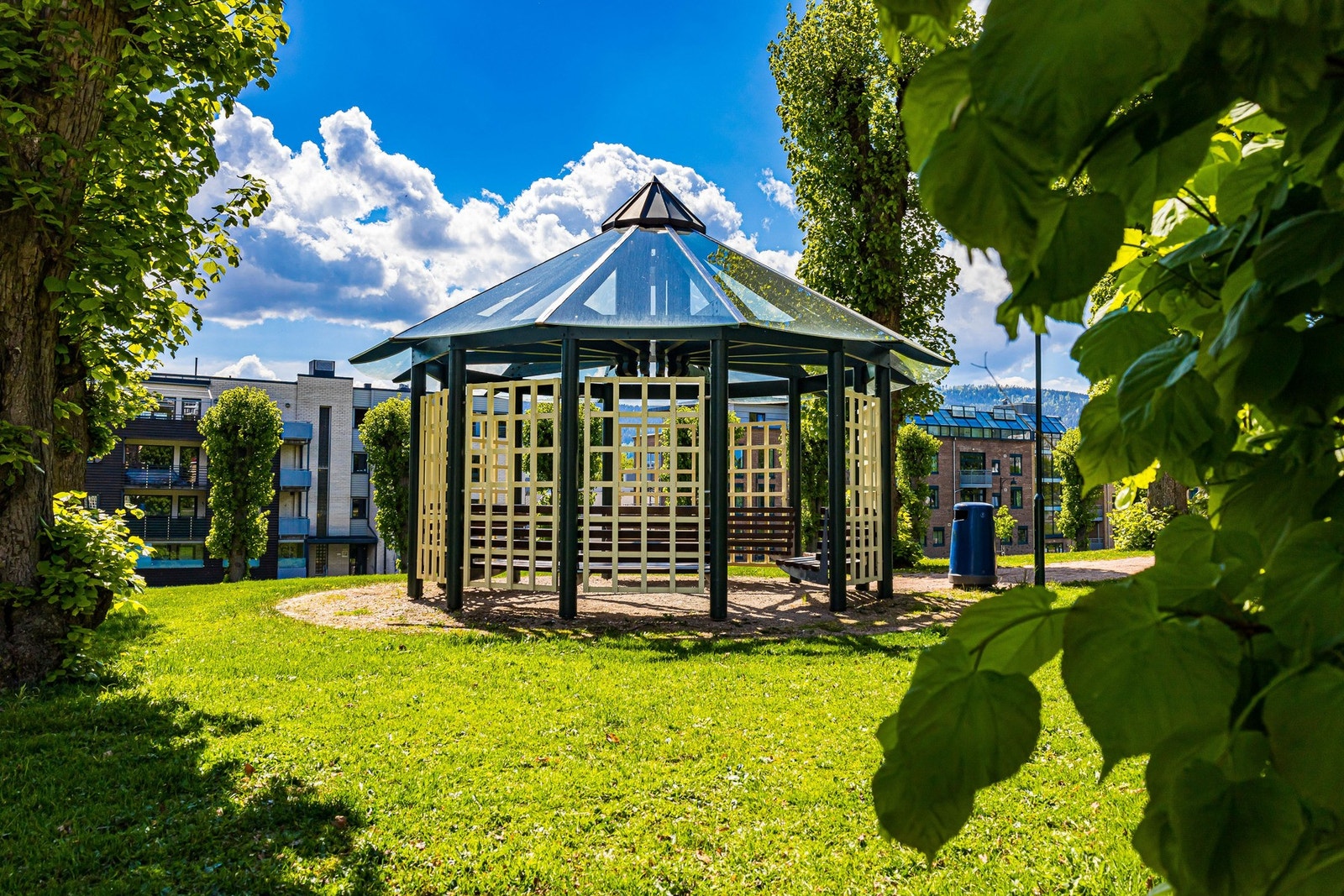 Kirkegårdsparken. Galleribilde