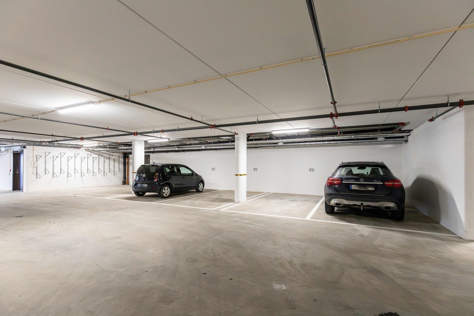 Det er mulighet for parkering i garasjekjeller. Galleribilde