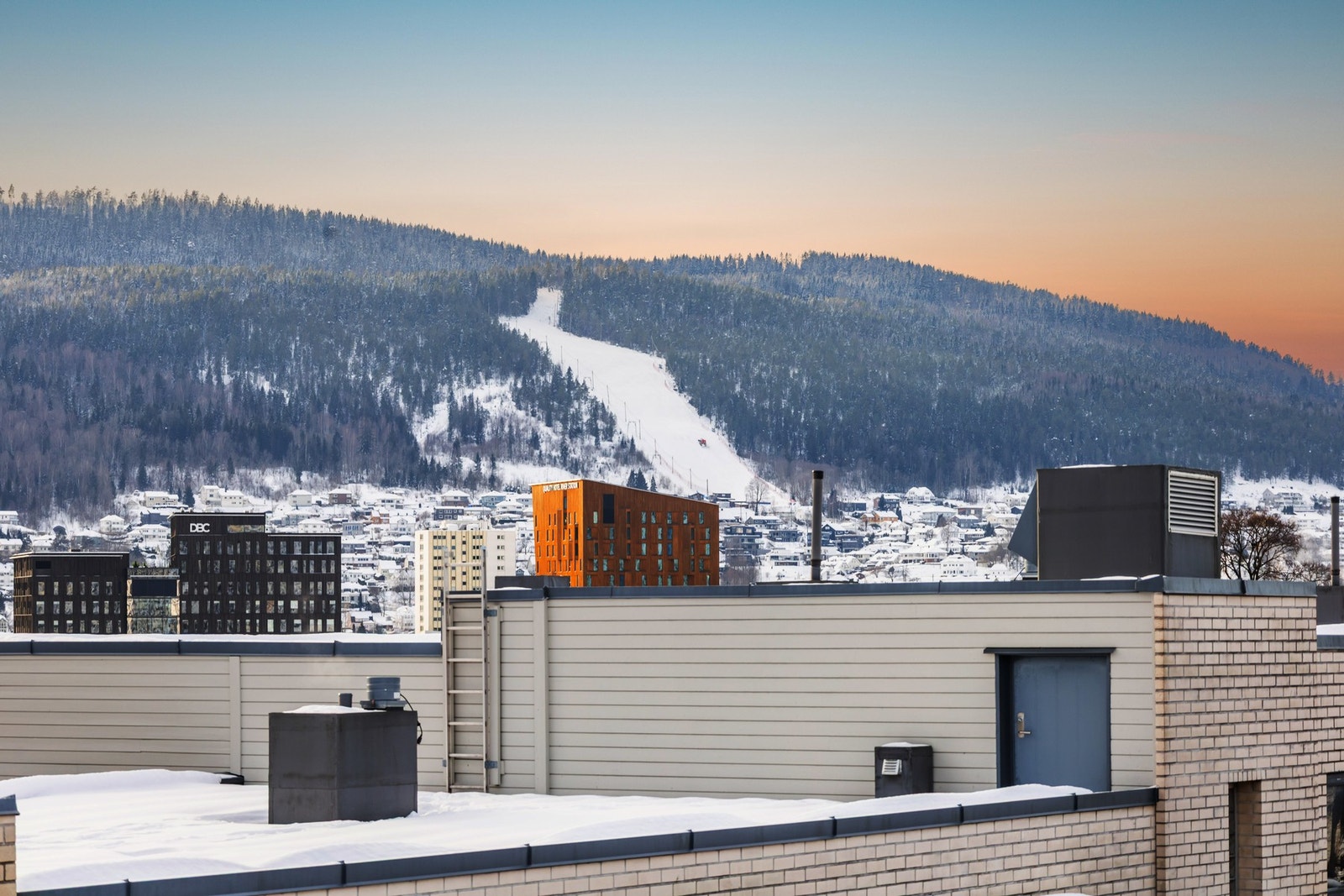 Utsikt mot Haukås. Galleribilde