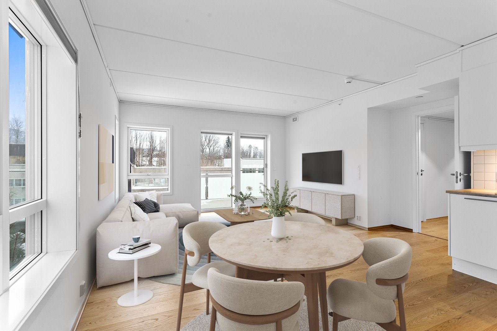 Oppført så sent som i 2021 og har som byggeåret tilsier, minimal bruksslitasje - her kan du flytte rett inn. (Digital styling) Galleribilde