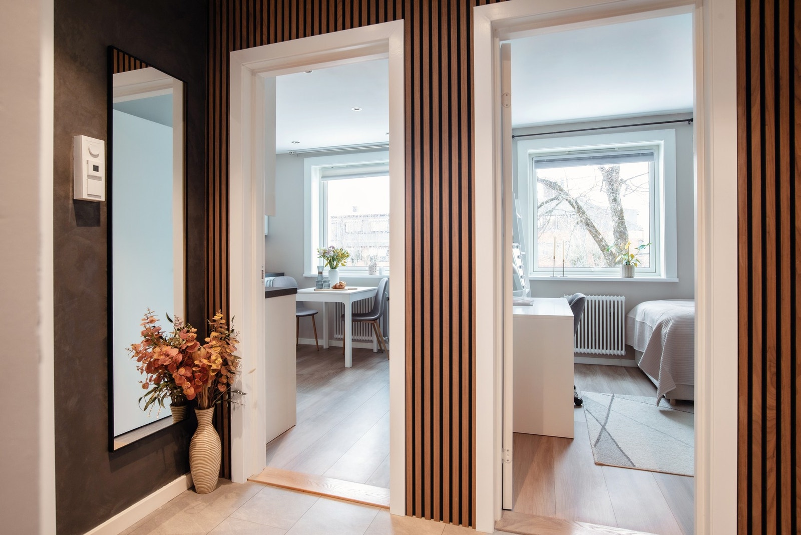 Fra entréen er det adkomst til et separat kjøkken. Galleribilde