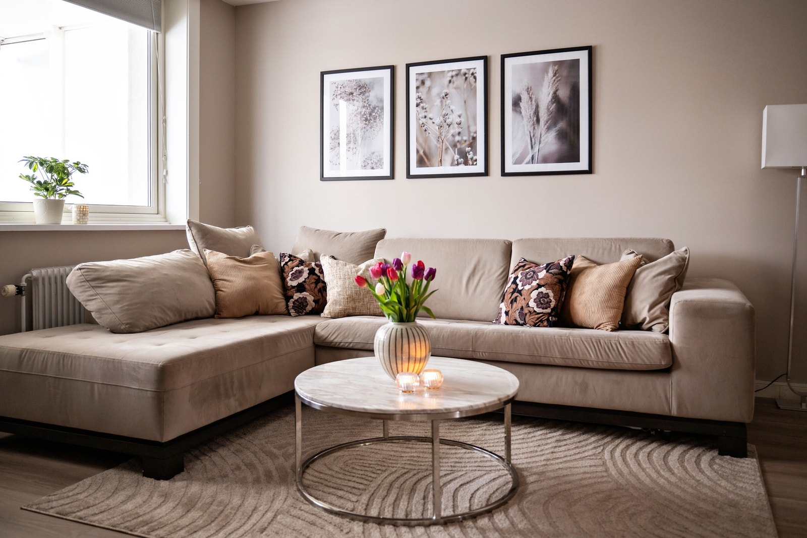 I felleskostnadene har du blant varmtvann, fyring, samt grunnpakke tv- og internett inkludert. Galleribilde