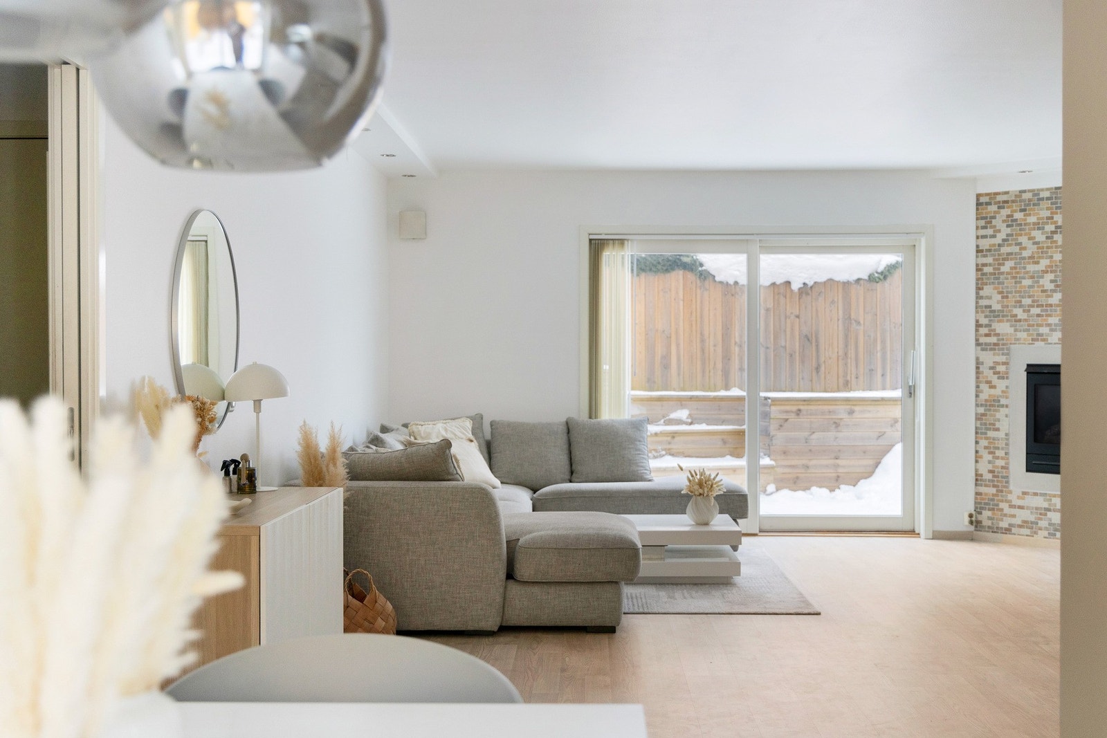 Velkommen til Stovnerveien 40H presentert av Ali Hashmi ved EIE eiendomsmegling! Galleribilde