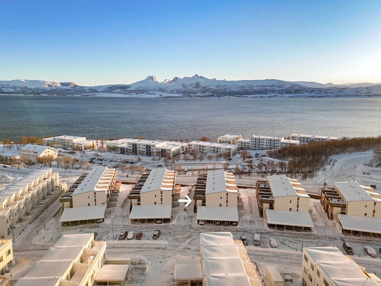 Boligfeltet er utpreget barne- og familievennlig, med primært større familieboliger og et svært godt bomiljø. Galleribilde