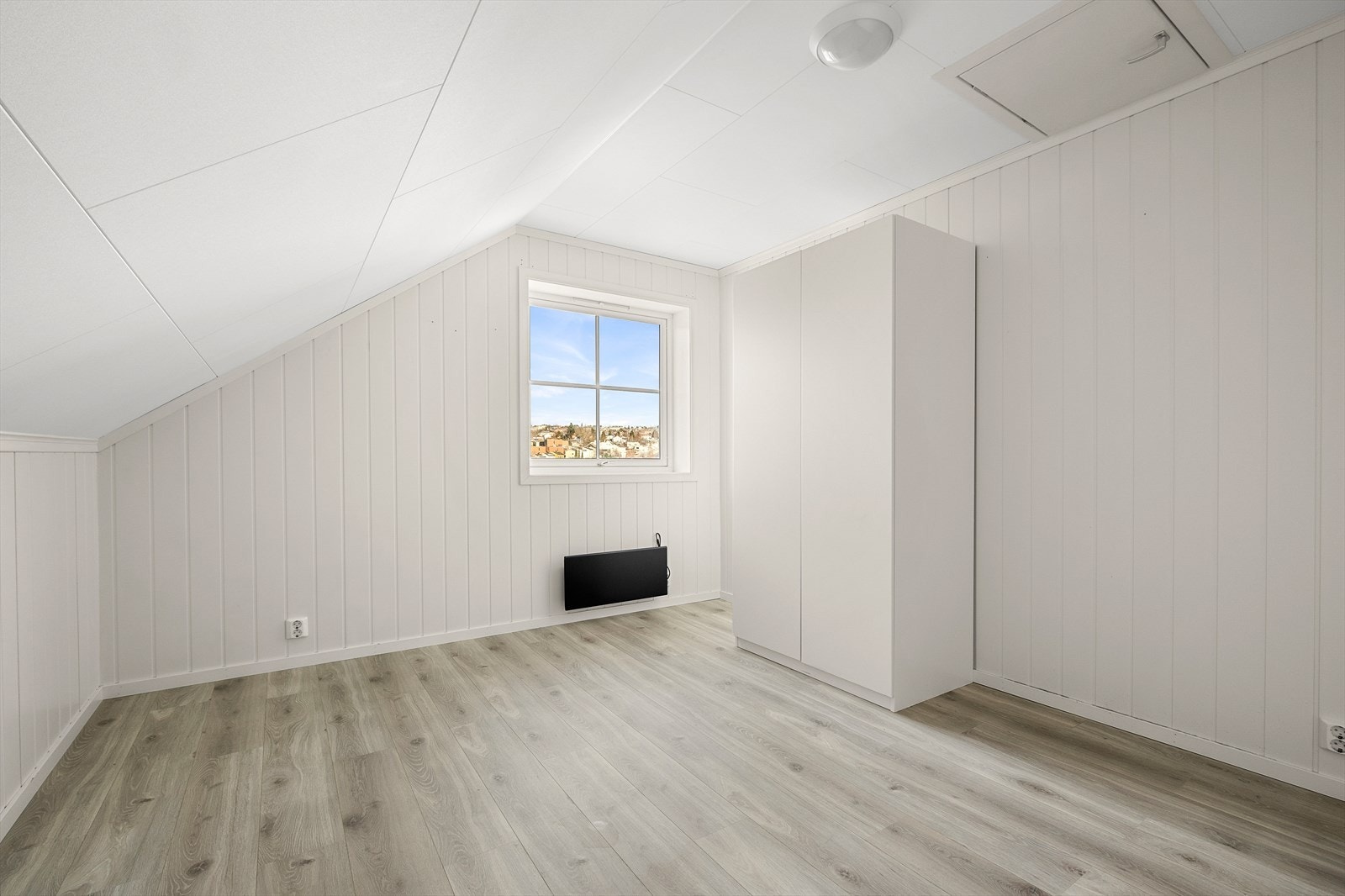 Soverommene er på hhv. ca. 10, 11 og 11kvm. Galleribilde