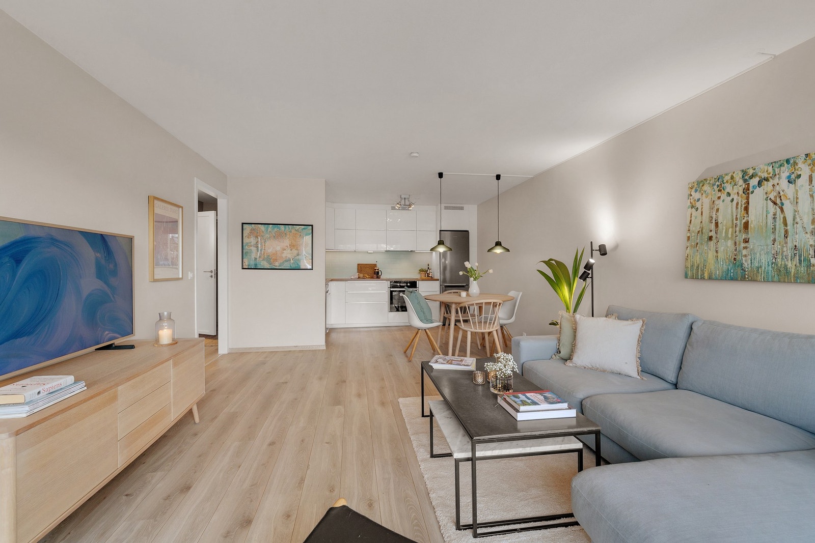 Åpen stue & kjøkkenløsning på 29 kvadratmeter Galleribilde