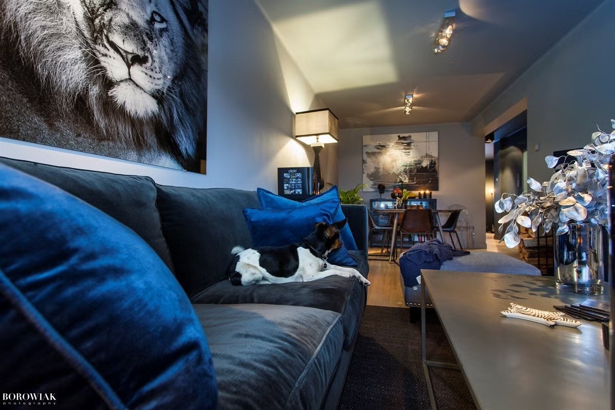 Leiligheten holder en gjennomgående høy standard på materialer og utstyr. Galleribilde