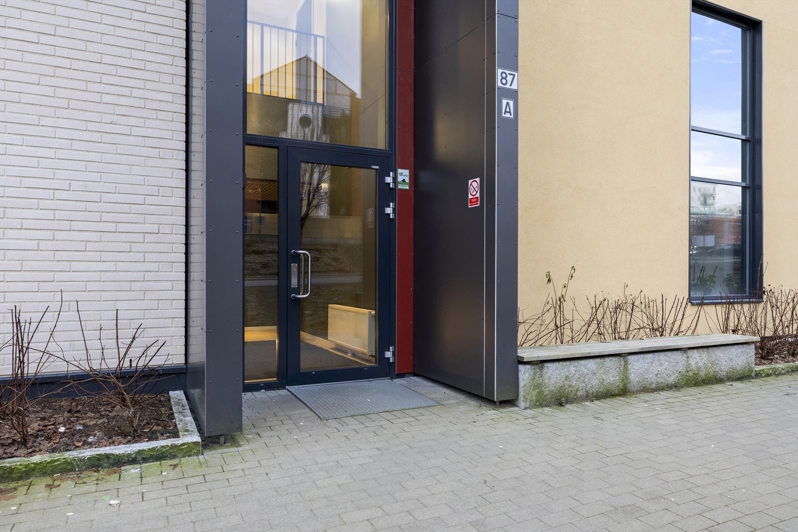 Bygget har heisadkomst til etasjene, noe som gir en enkel hverdag. Galleribilde