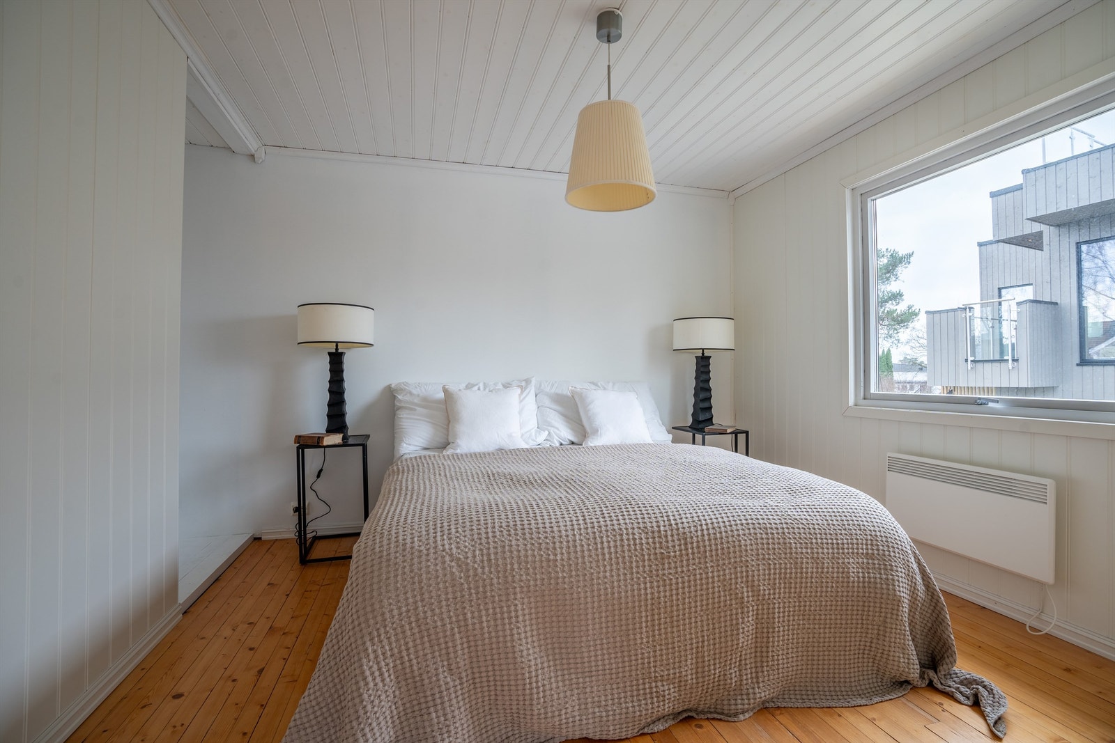 Soverom (2. etasje har totalt 2 soverom) Galleribilde