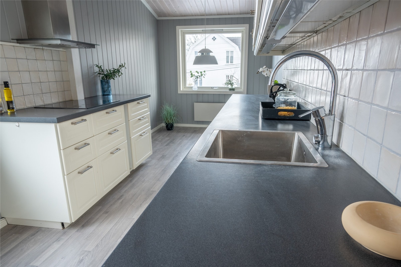 Plass til spisebord på kjøkkenet Galleribilde