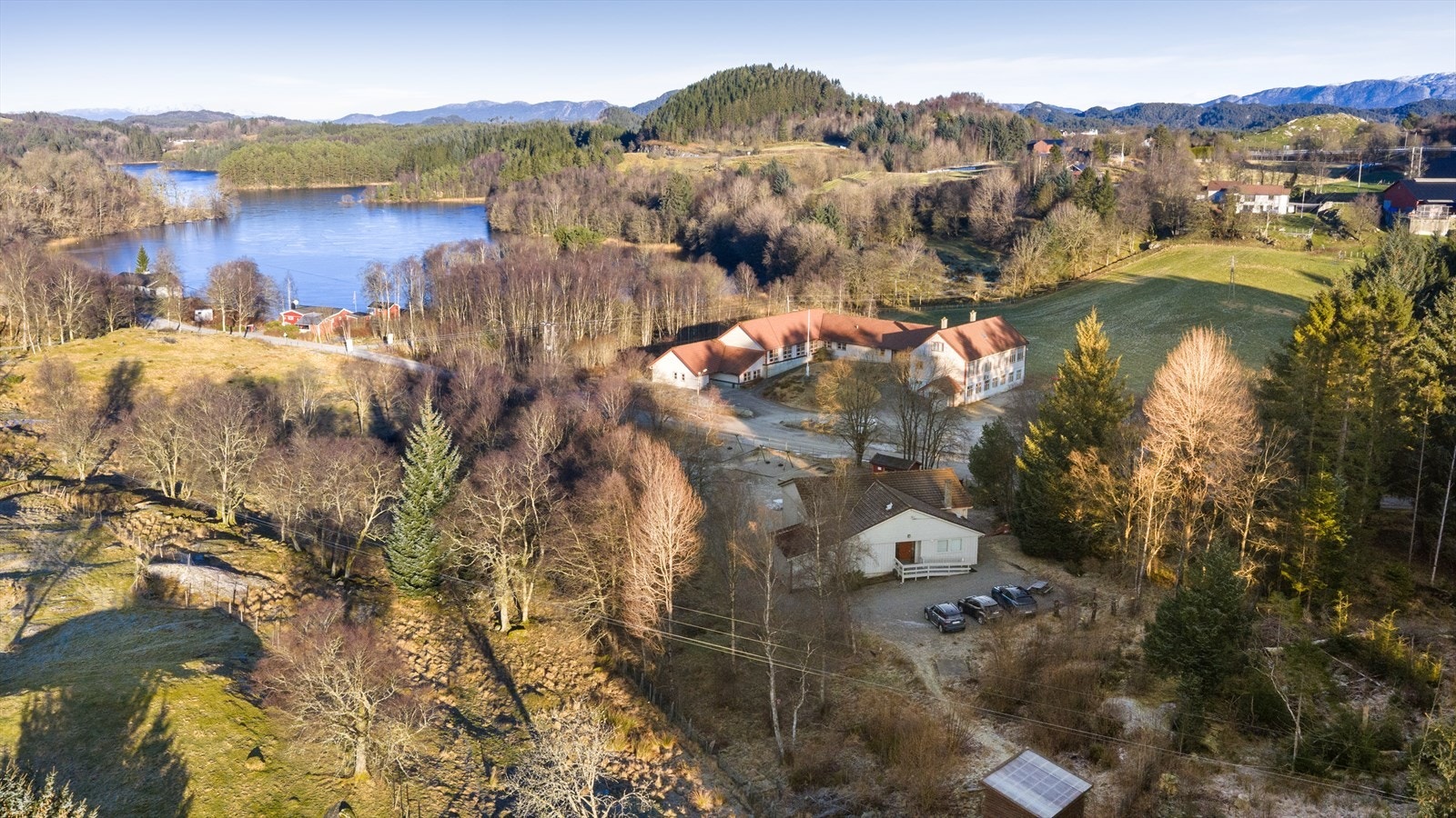 Landlig og fredlig beliggenhet med fine omgivelser med flott natur Galleribilde