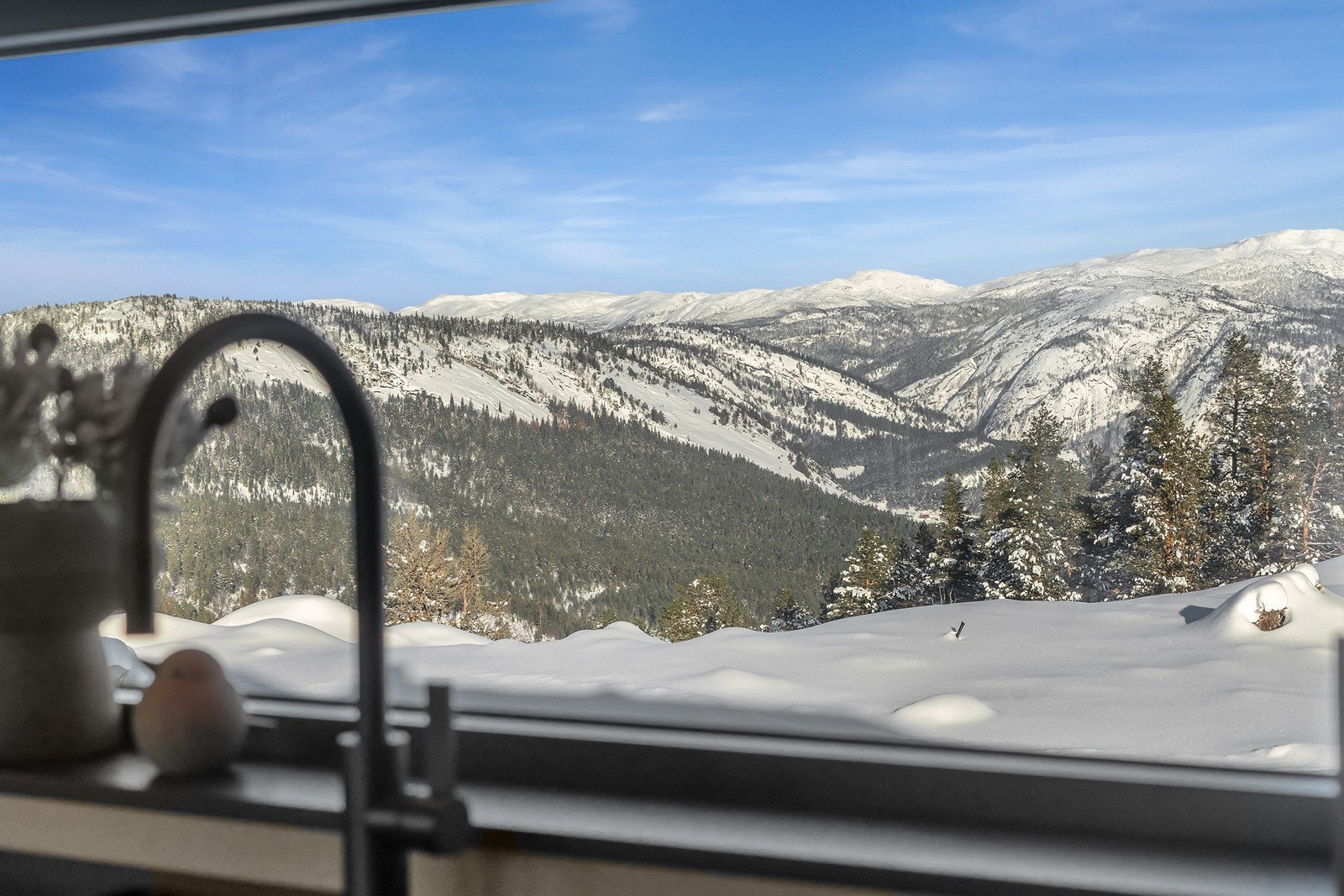 Nydelig utsikt og masse sol! Galleribilde