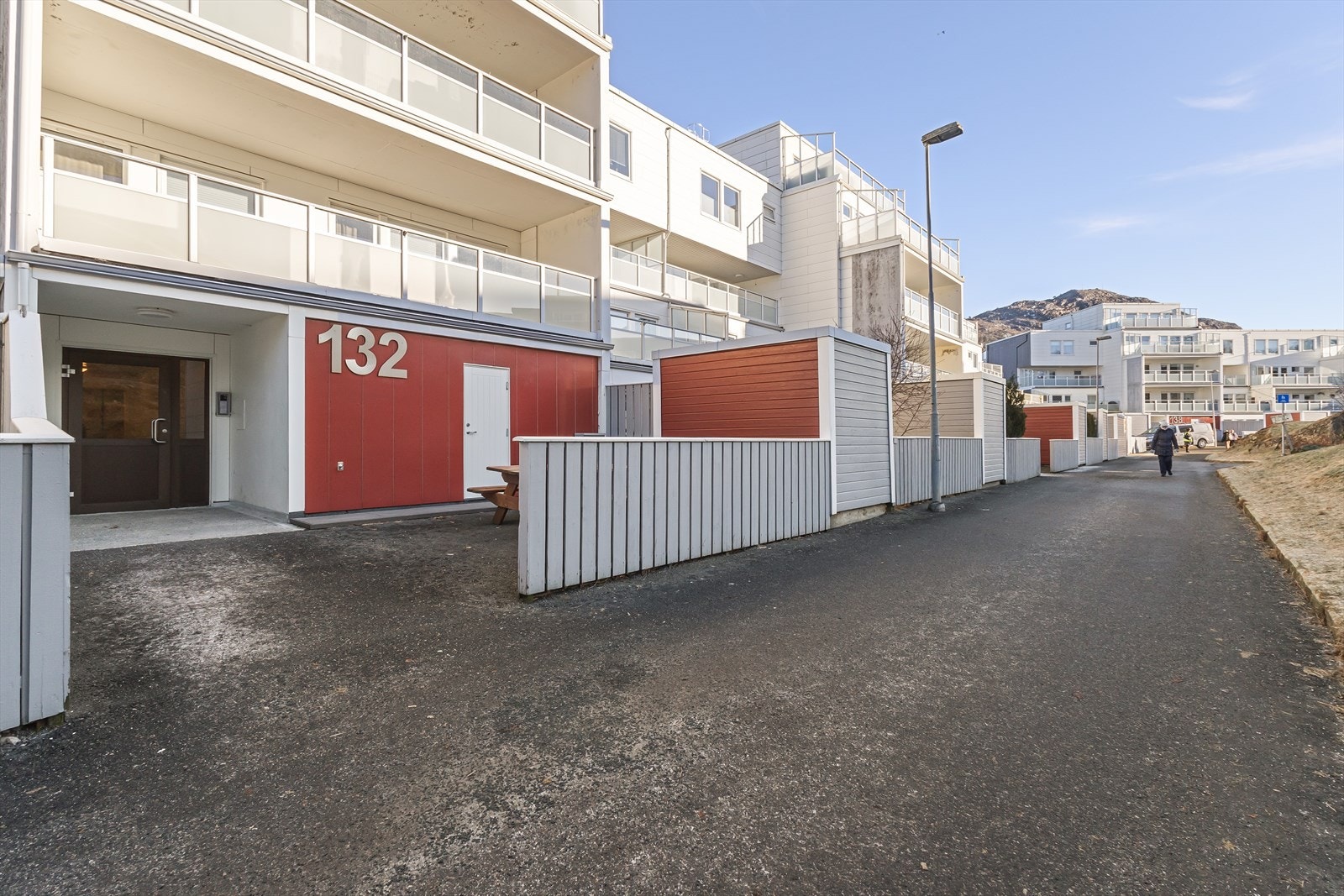 Inngangsparti. Galleribilde