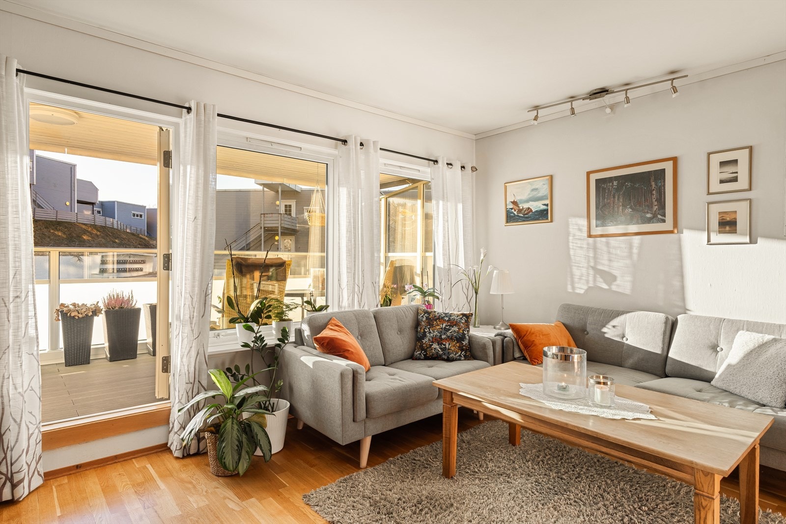 Utgang til altan på 14 m². Galleribilde