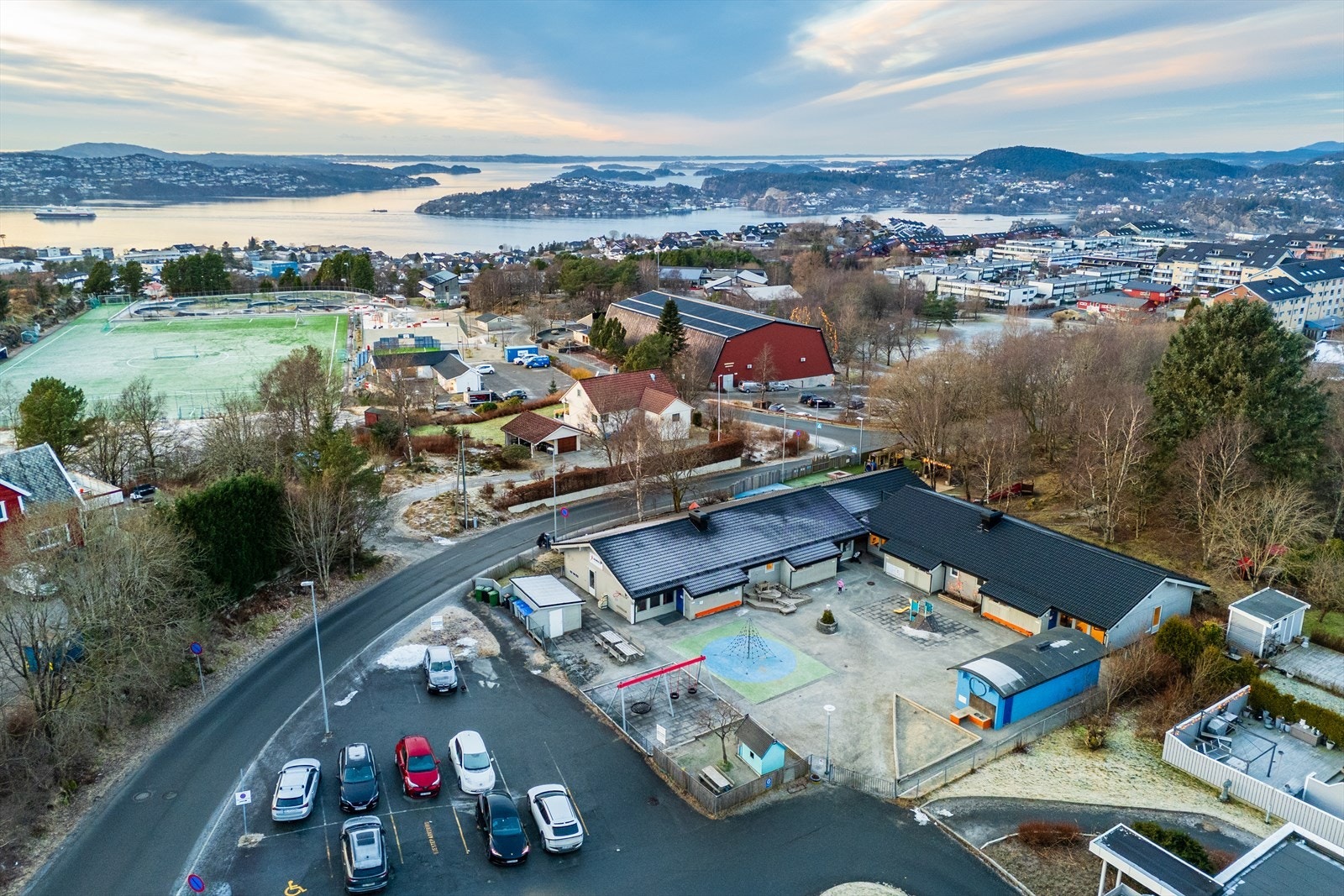 Både skole og barnehage finner du få minutter unna leiligheten. Galleribilde