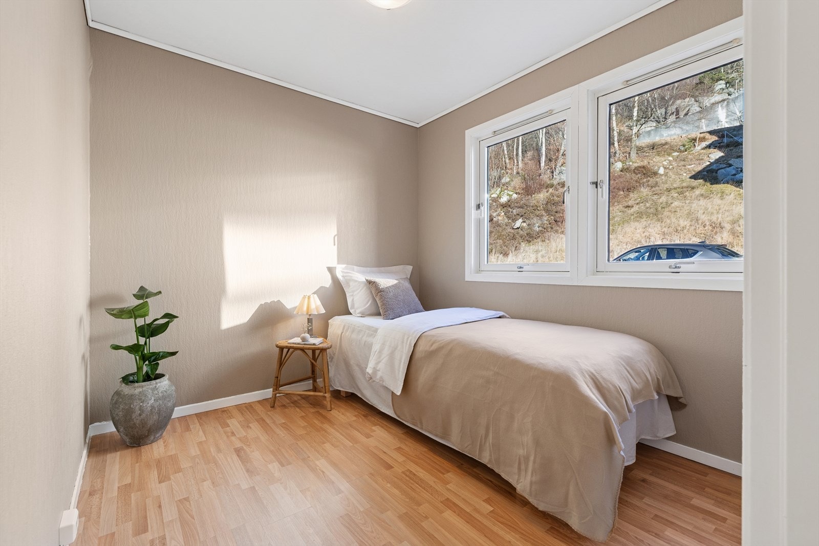 Soverom 2 passer utmerket som et barnerom, gjesterom, kontor eller hva en måtte ønske. Galleribilde