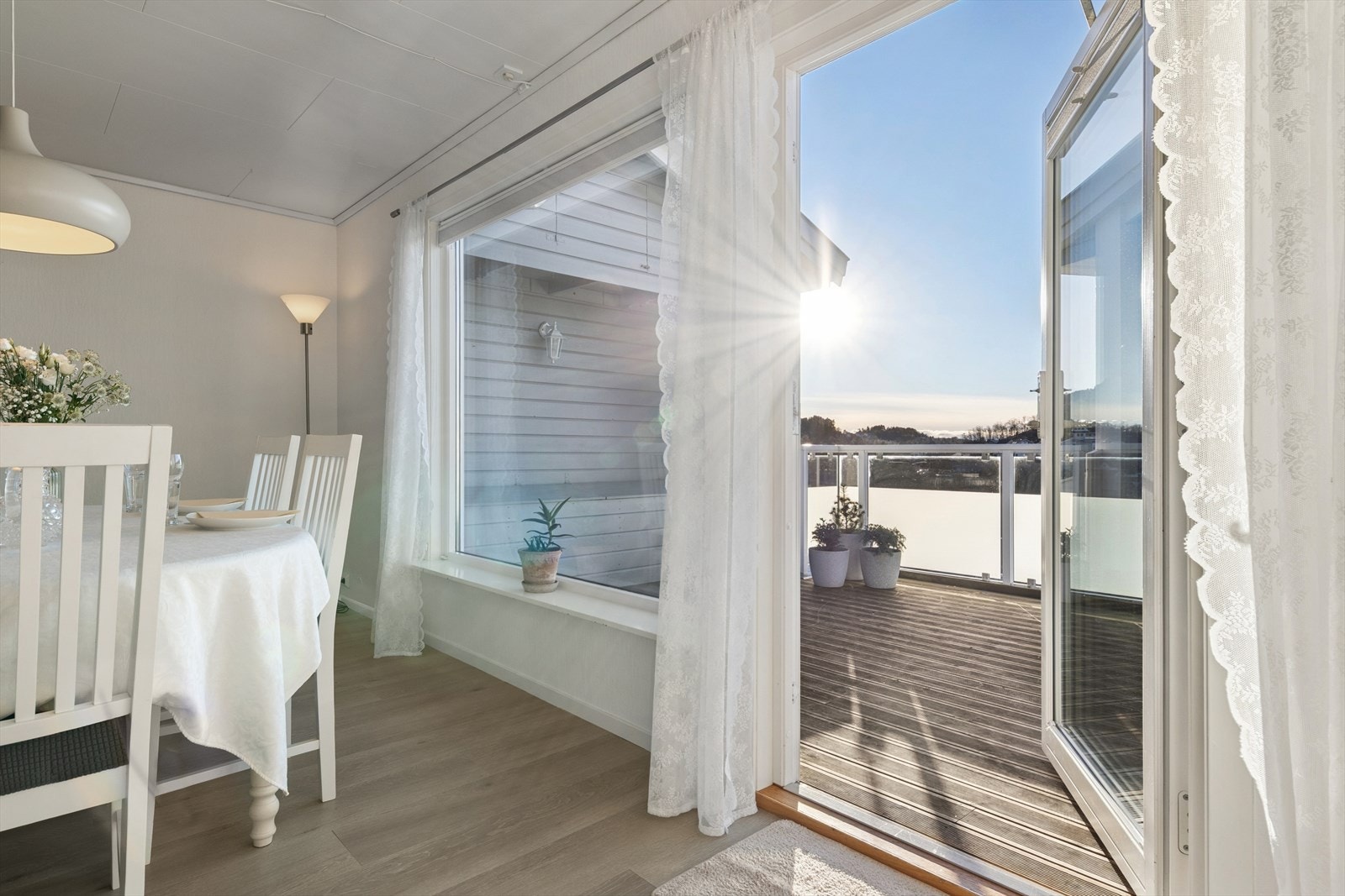 Utgang til den store terrassen! Galleribilde