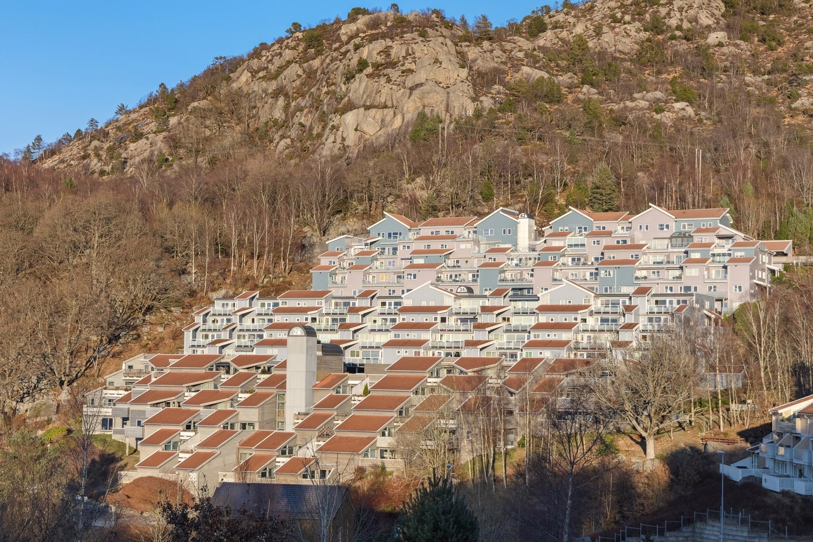 Beliggende høyt i terrenget med nydelig utsikt! Galleribilde