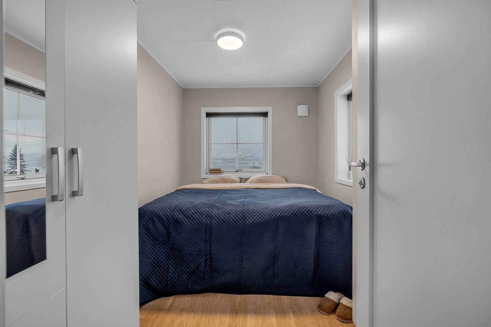 Soverom inn bak kjøkkenet Galleribilde