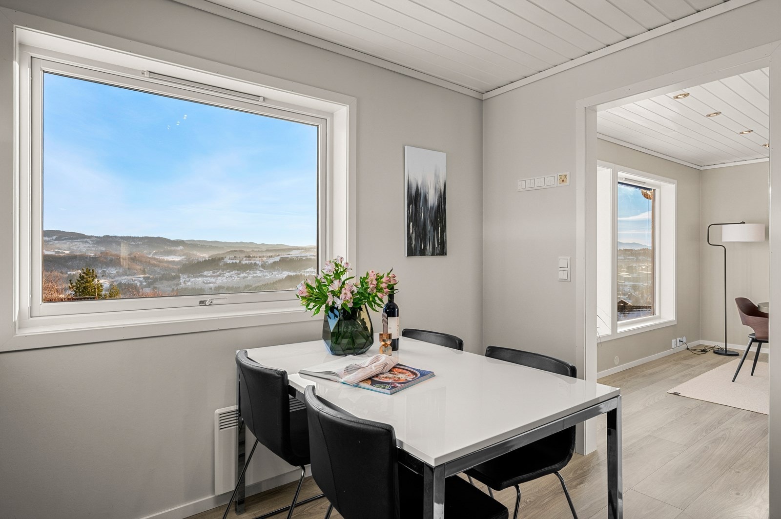 Her kan frokosten nytes med herlig utsikt! Galleribilde