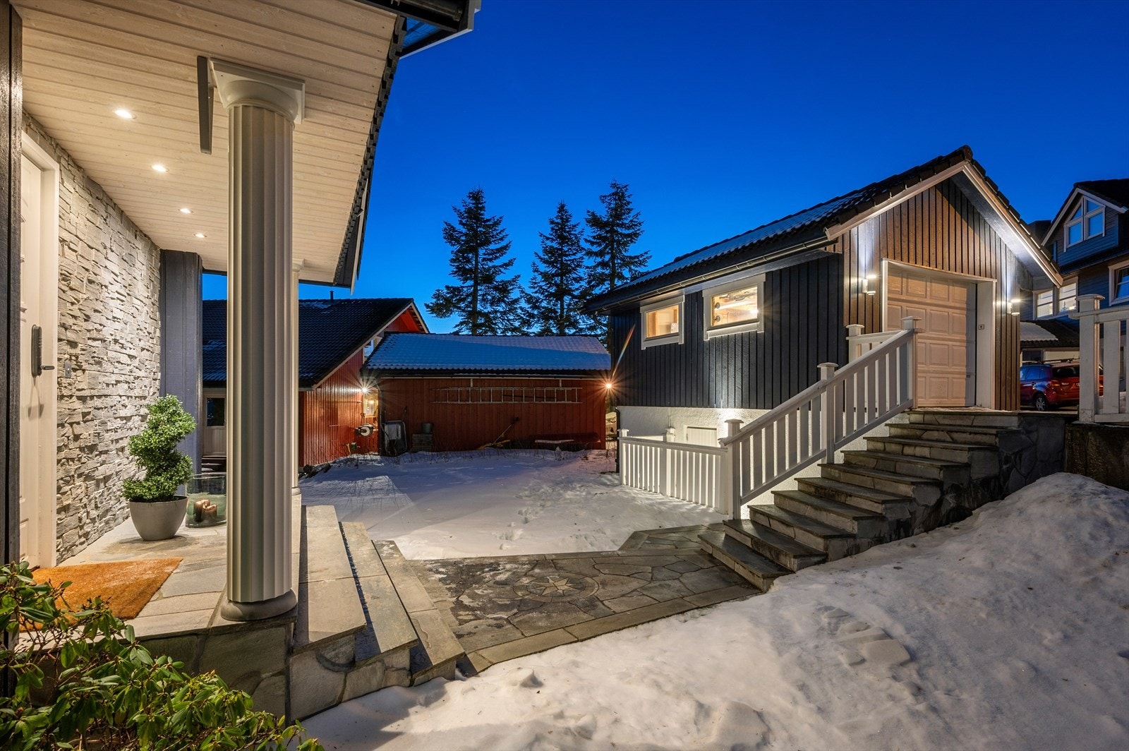 Boligen sto ferdigstilt i 1993 og har en flott utforming Galleribilde