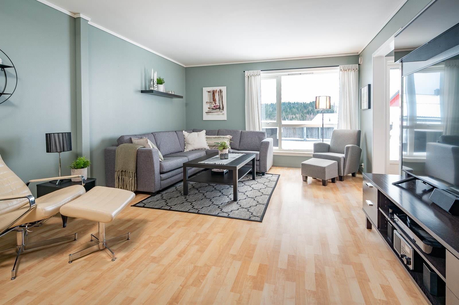 Lys og trivelig stue Galleribilde