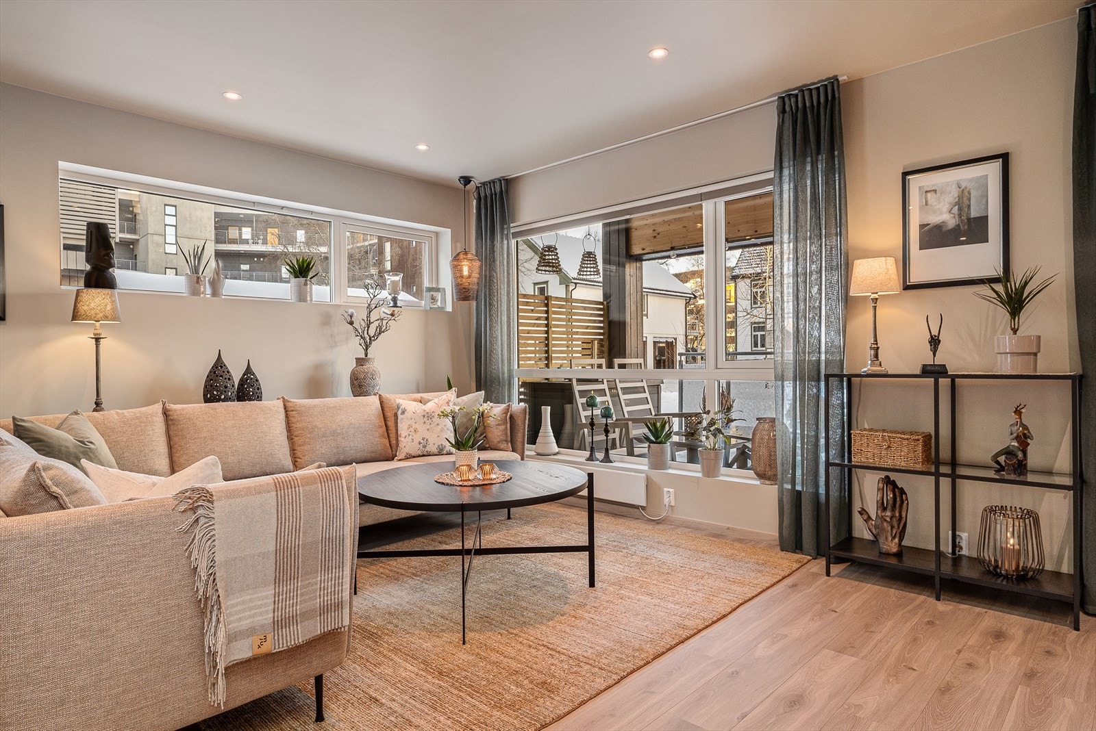 Leiligheten stod ferdig i 2020 og fremstår som meget tiltalende, med god planløsning og moderne standard. Galleribilde