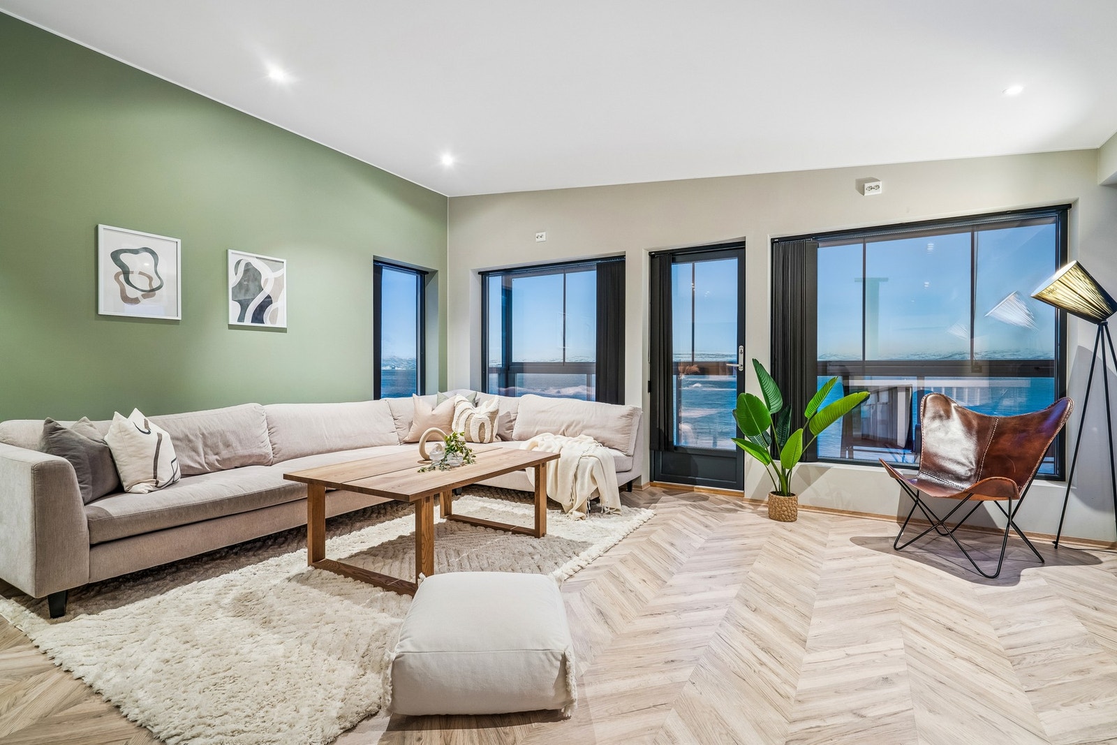 I 2 etg kommer man opp til stuen. Galleribilde