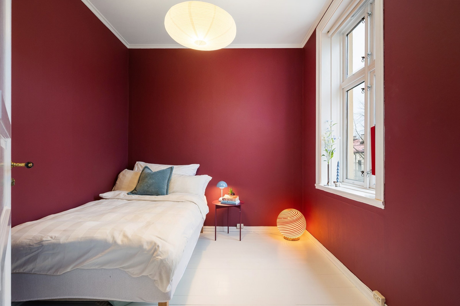 Det andre soverommet egner seg godt som barnerom, gjesterom eller kontor. Galleribilde