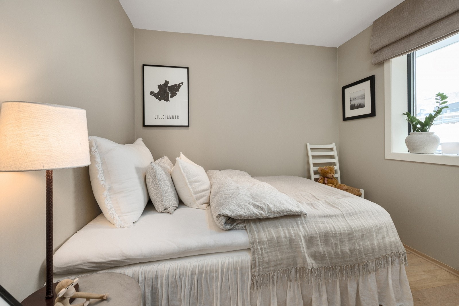 Det tredje soverommet har også en god størrelse og flere møbleringsmuligheter. Galleribilde