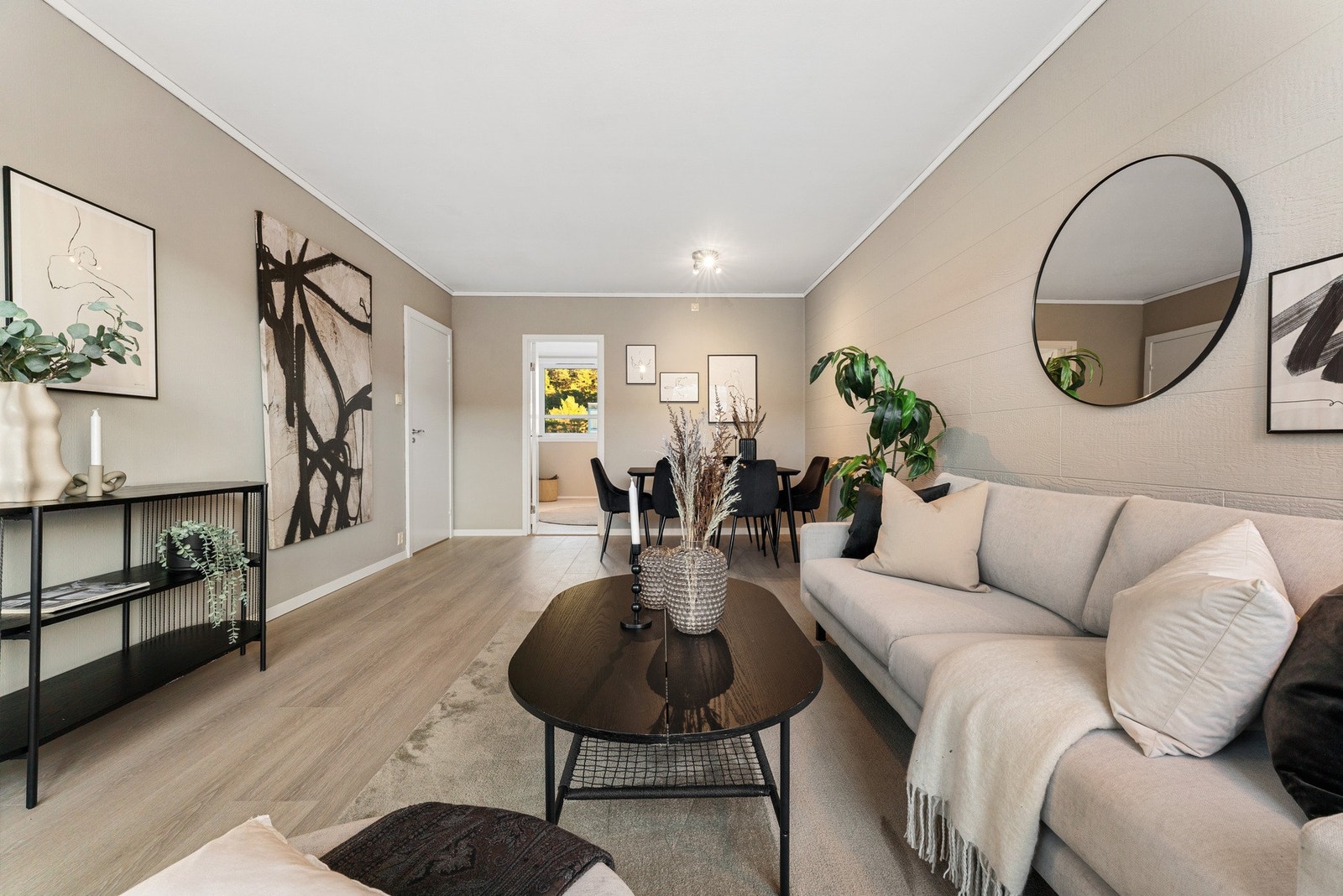 Stuen er malt i delikat farge Galleribilde