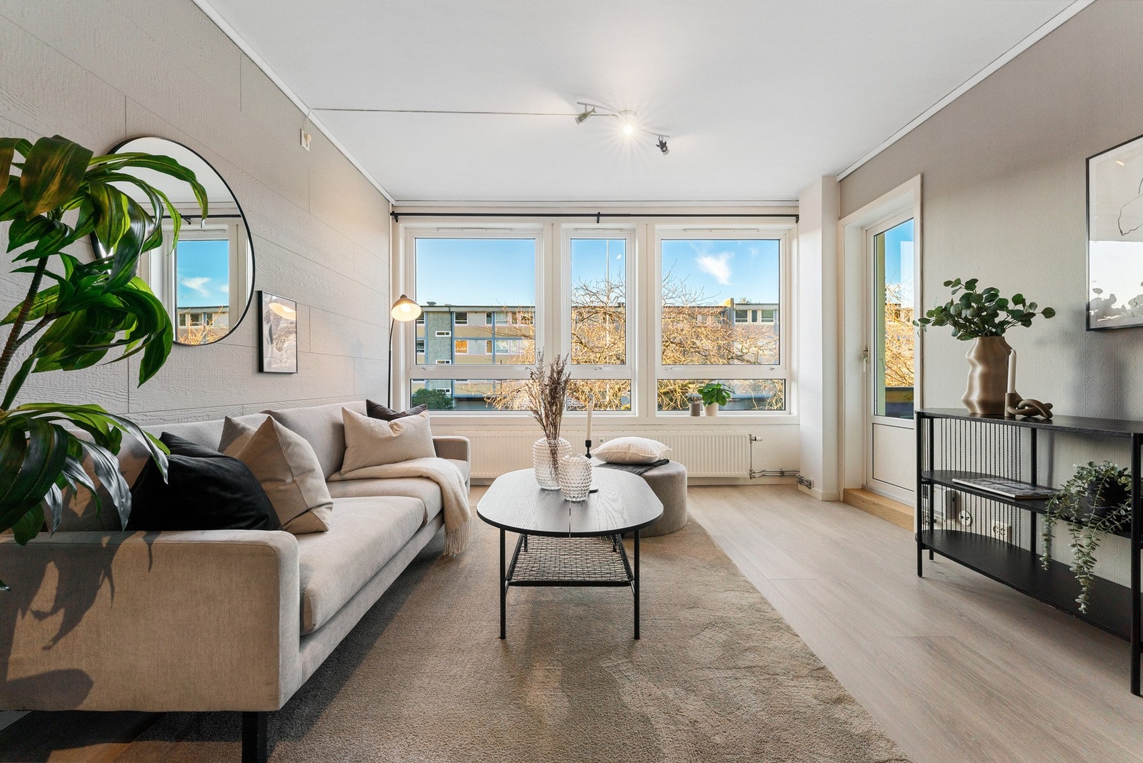 Enstavs laminat på gulvet Galleribilde