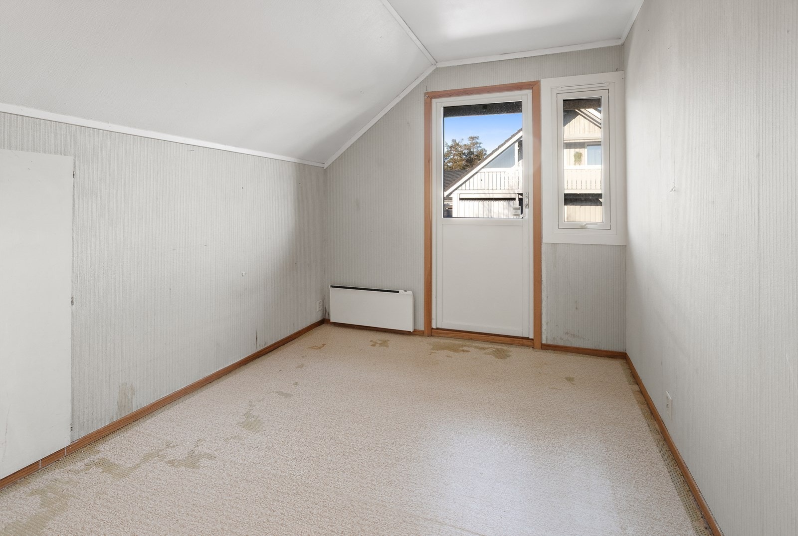 Soverom 3. Luftebalkong i loftetasje med adkomst fra soverom på ca. 6m². Galleribilde