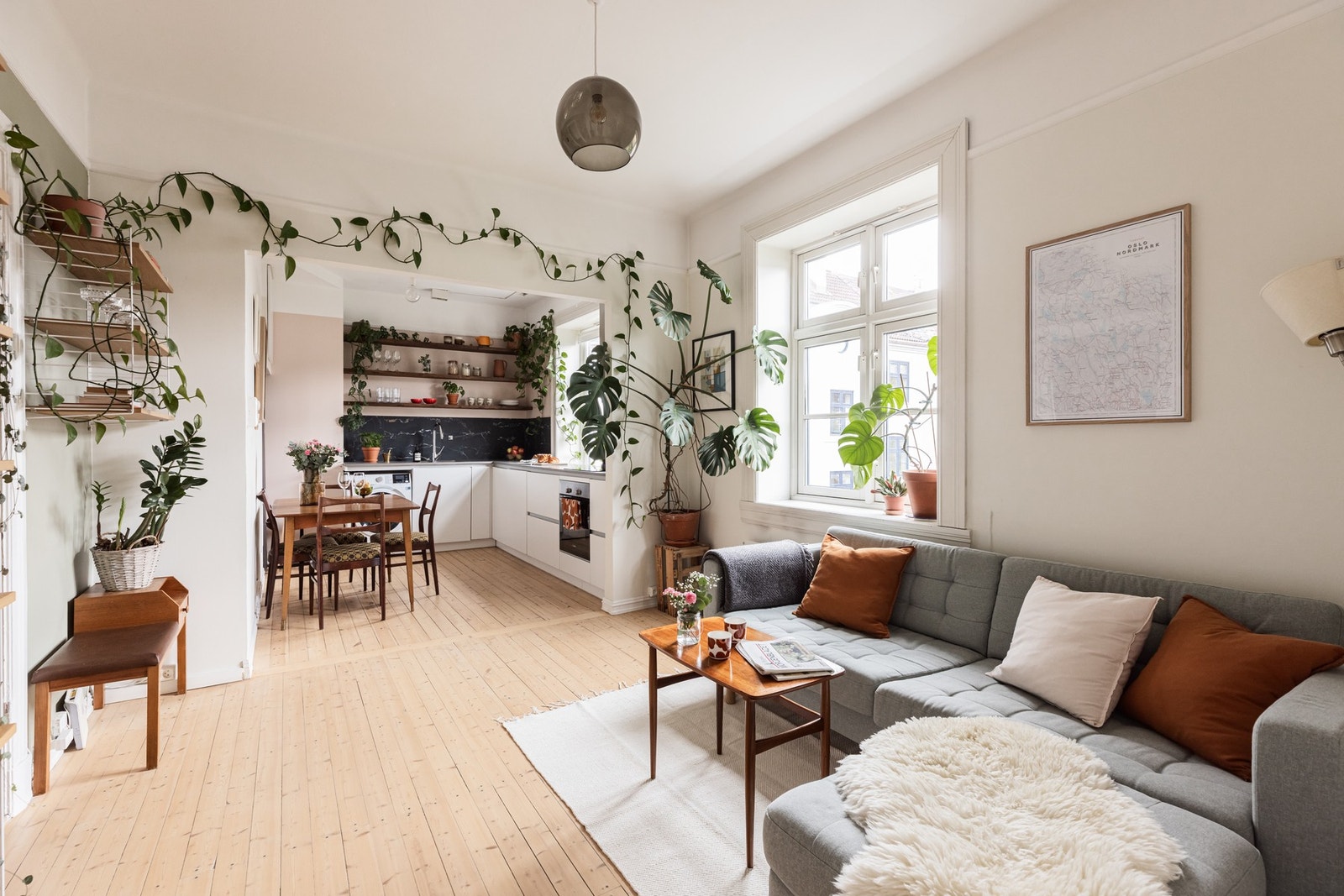 Boligen byr på alt man kan forvente av en klassisk Torshovleilighet. Galleribilde