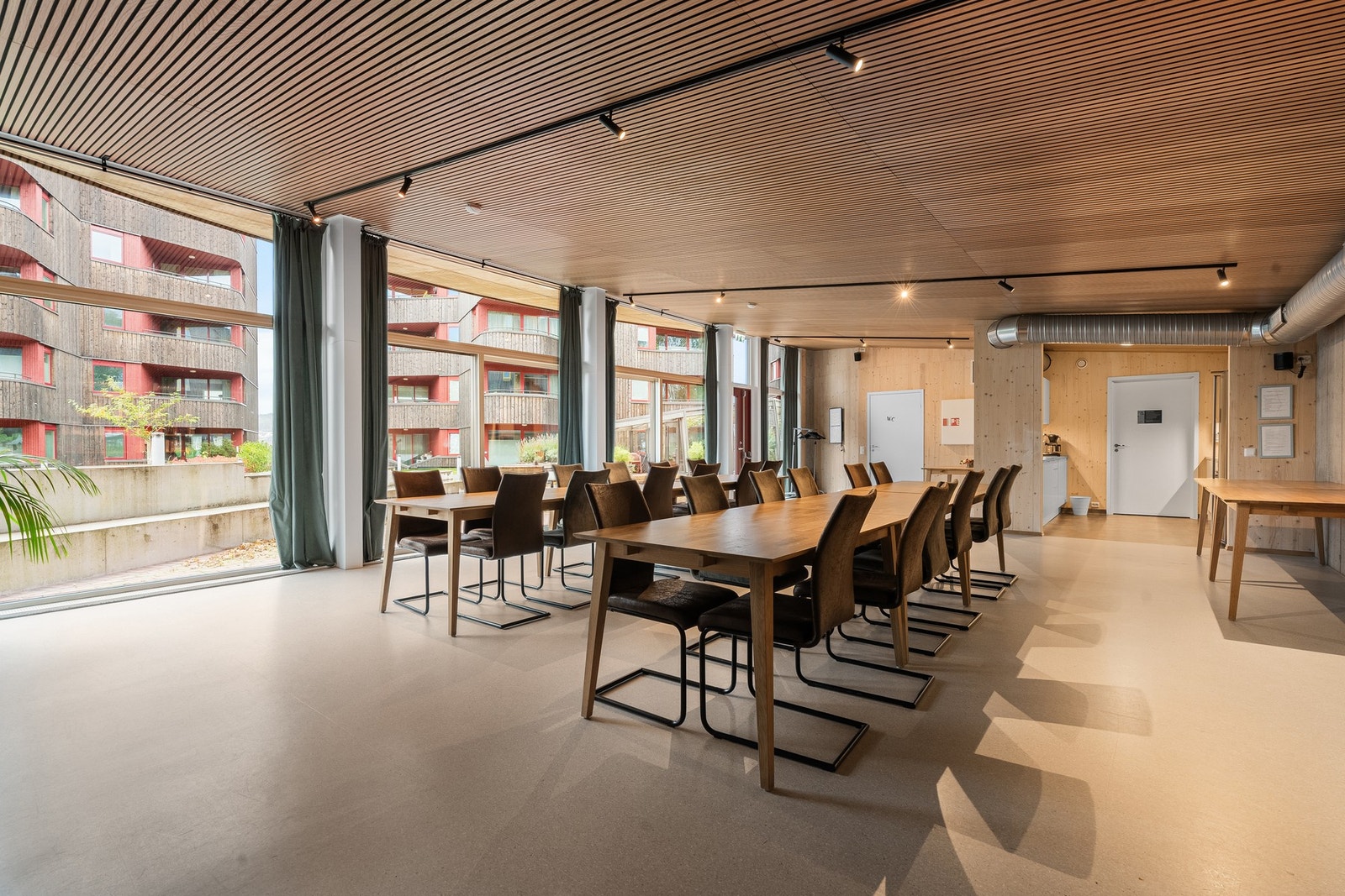 Selskapslokalet - perfekt for bursdag, dåp eller andre festligheter. Galleribilde