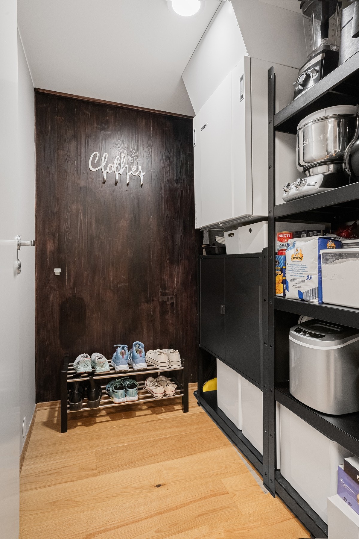 Bod. I tillegg er det bod i underetasjen. Galleribilde