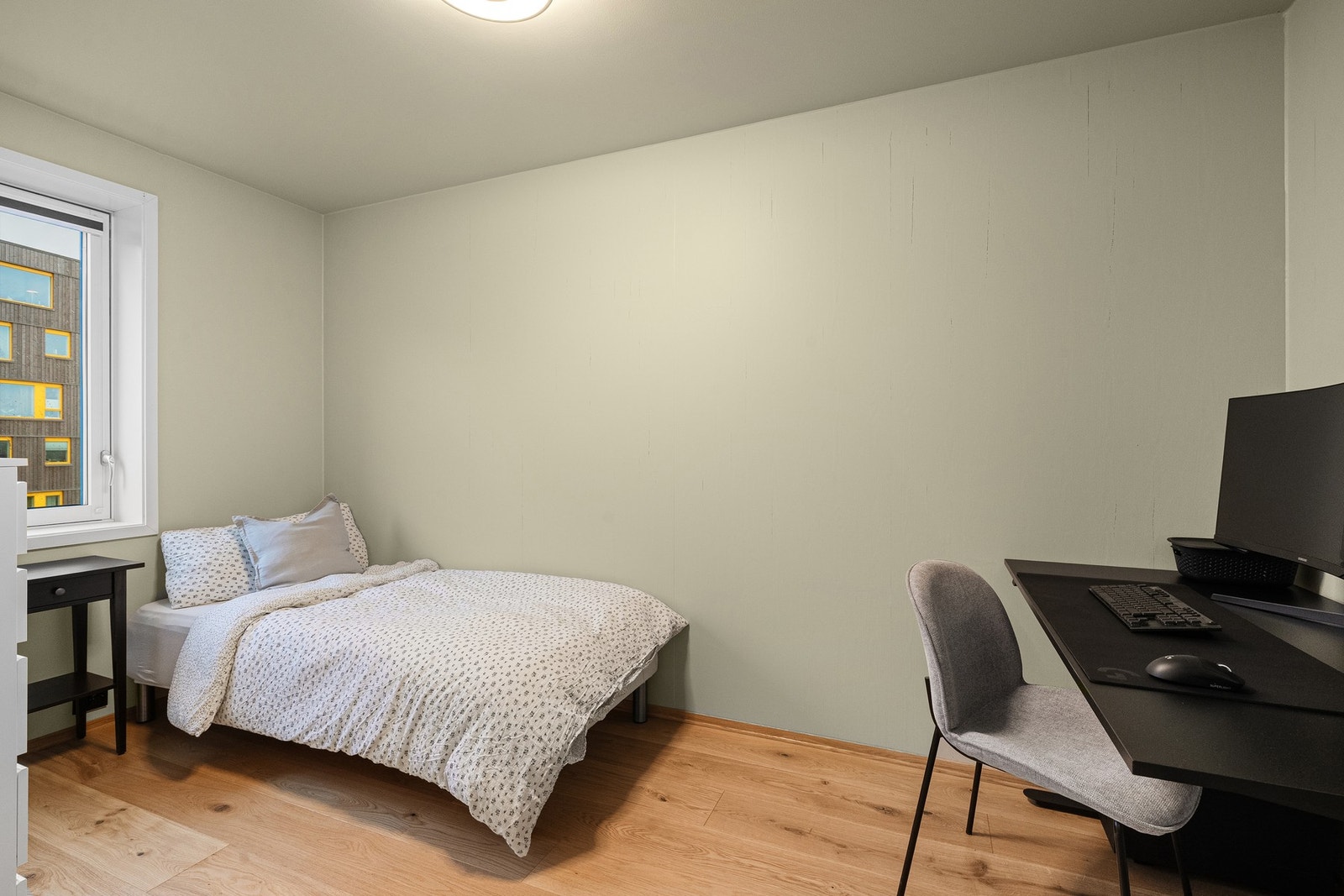 Her er det også god plass til en kontorpult. Galleribilde