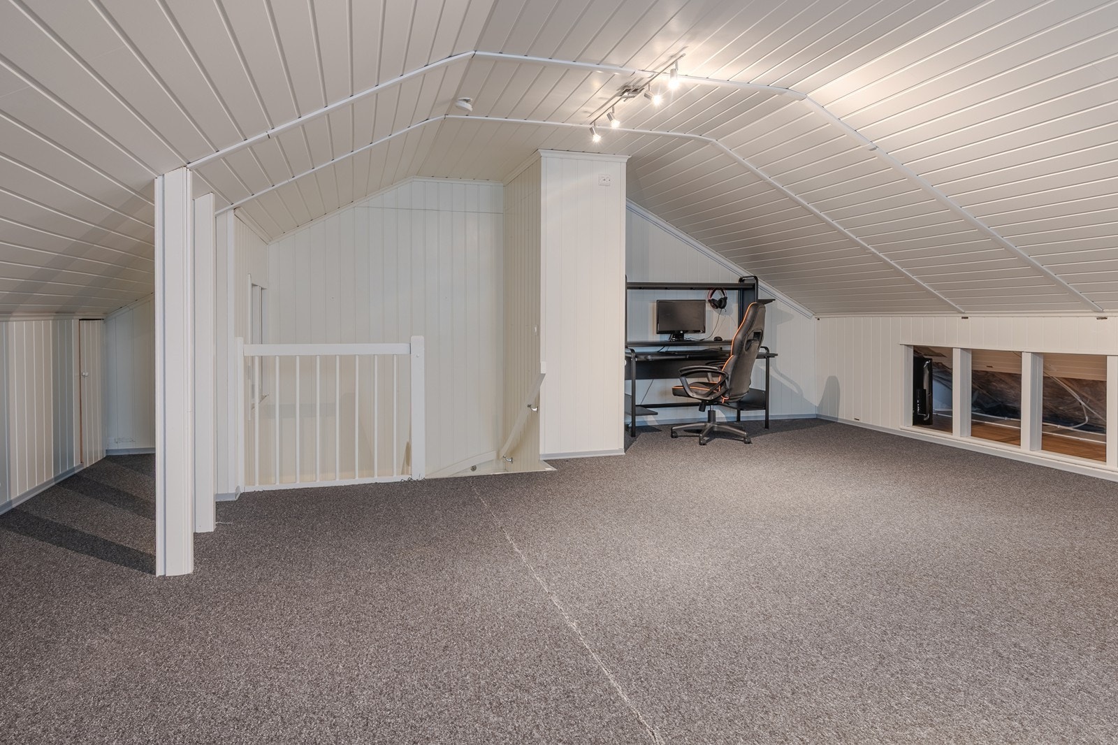 Loftstue Galleribilde