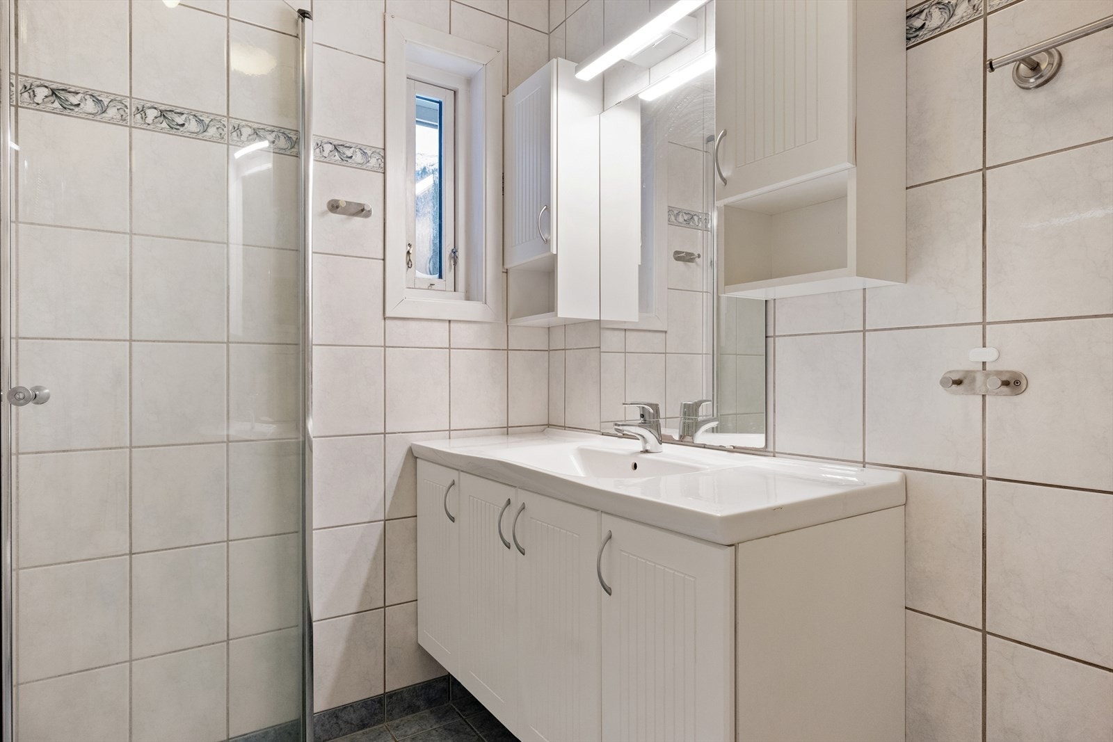 Bad (2005) Galleribilde