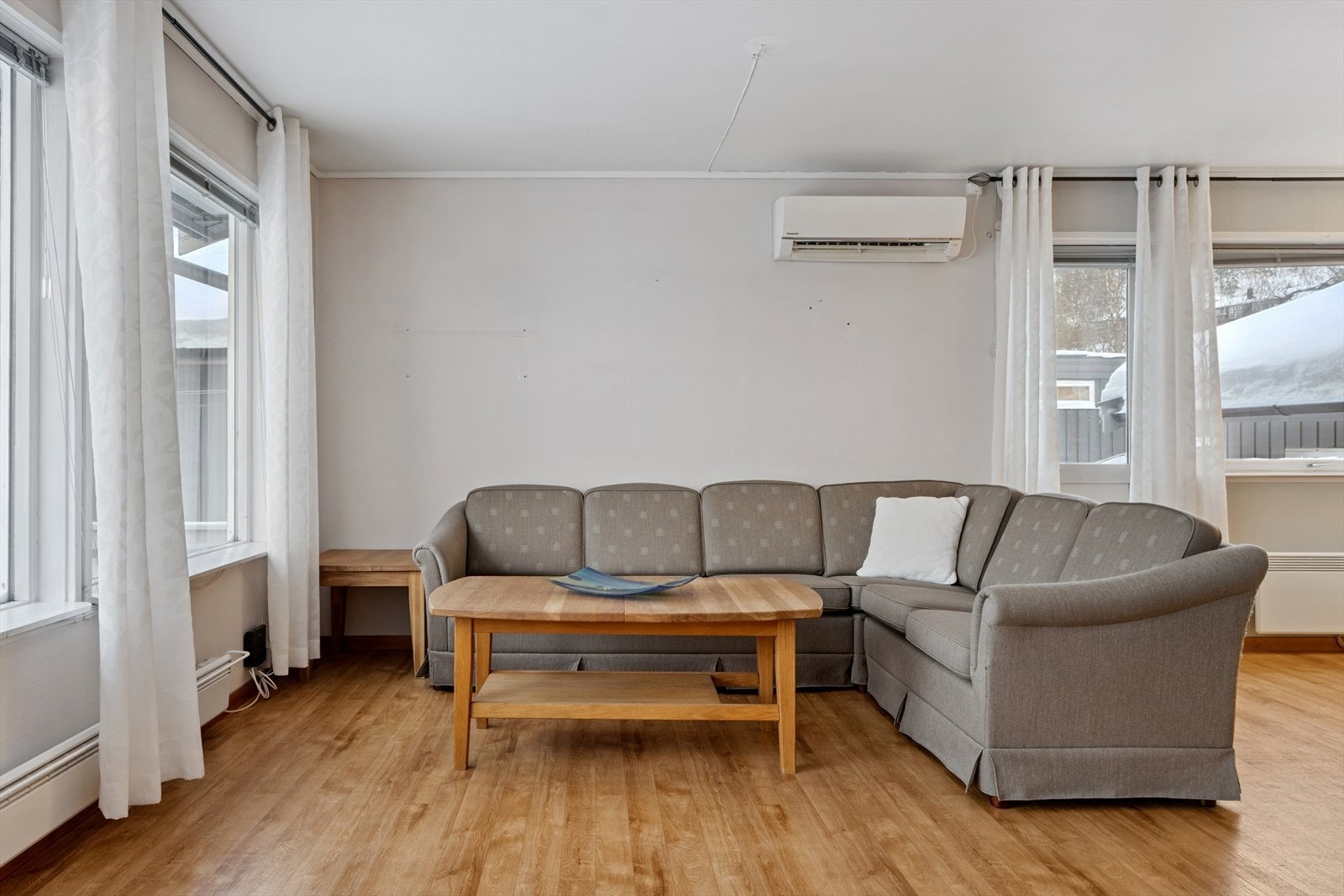 Varmepumpe (2013). Verandadør med utgang til ca. 50 kvm veranda. Galleribilde