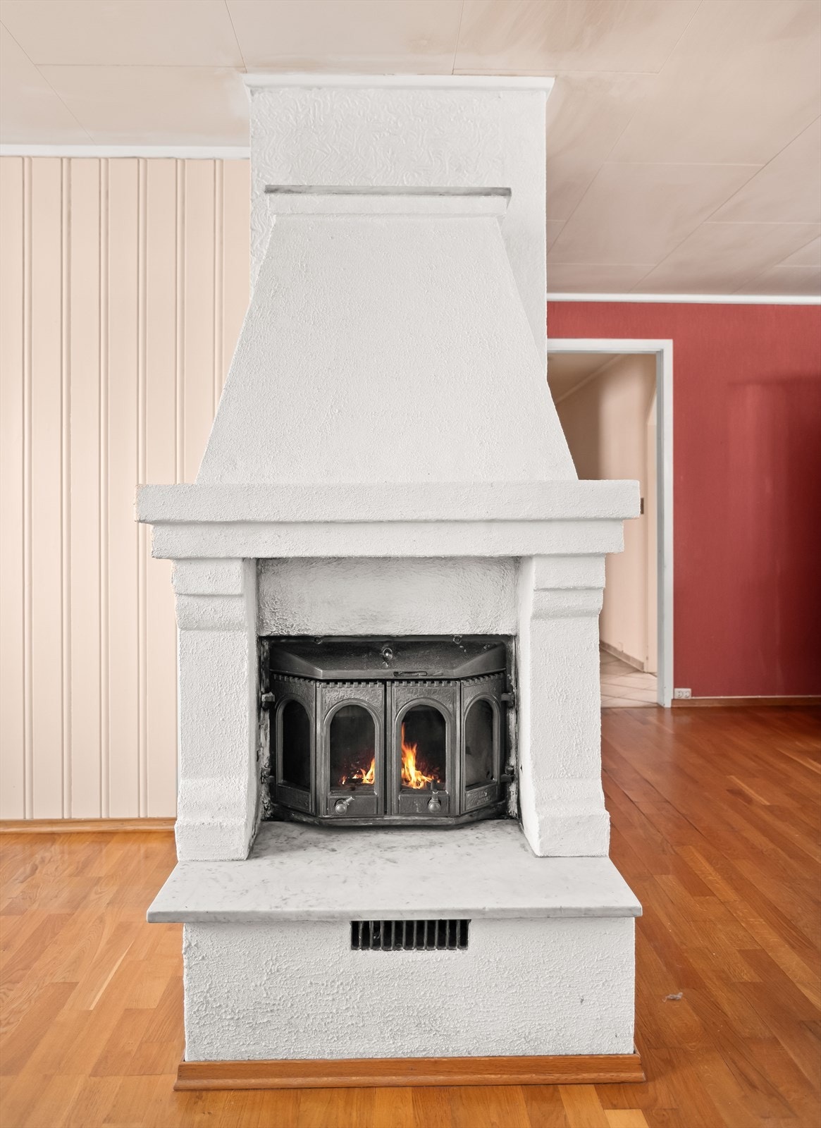 Peisinnsatsen er et klassisk element som bidrar til rommets karakter. Galleribilde