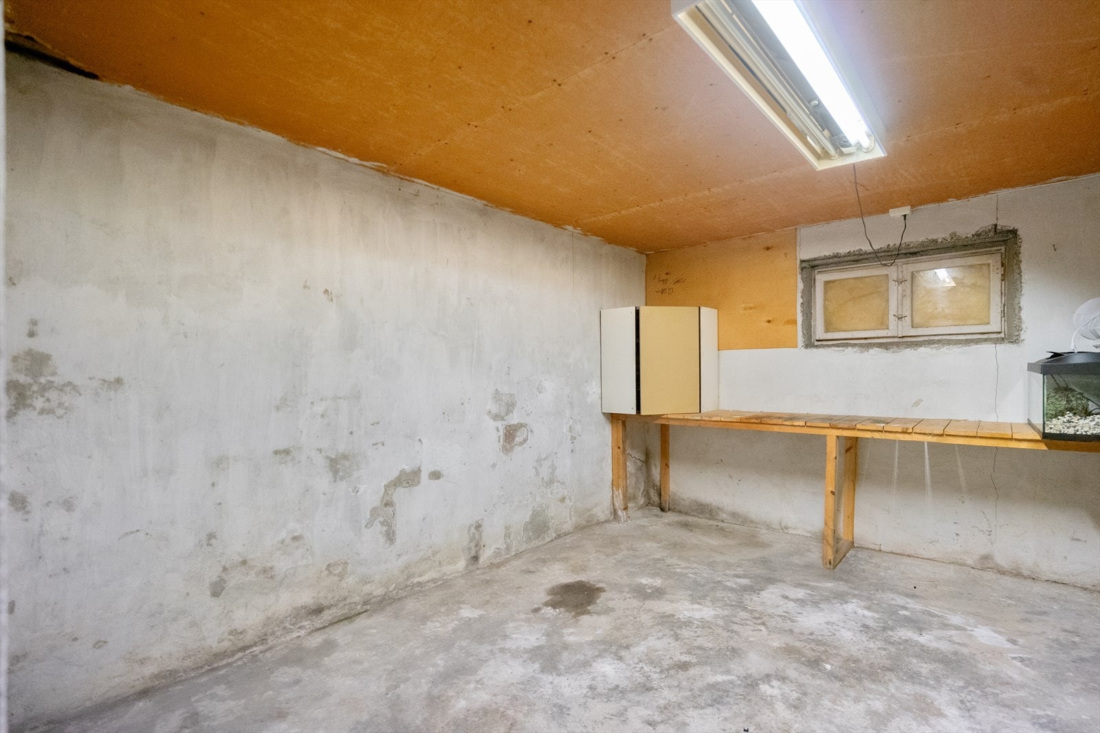 Kjellerrom som kan benyttes som bod Galleribilde