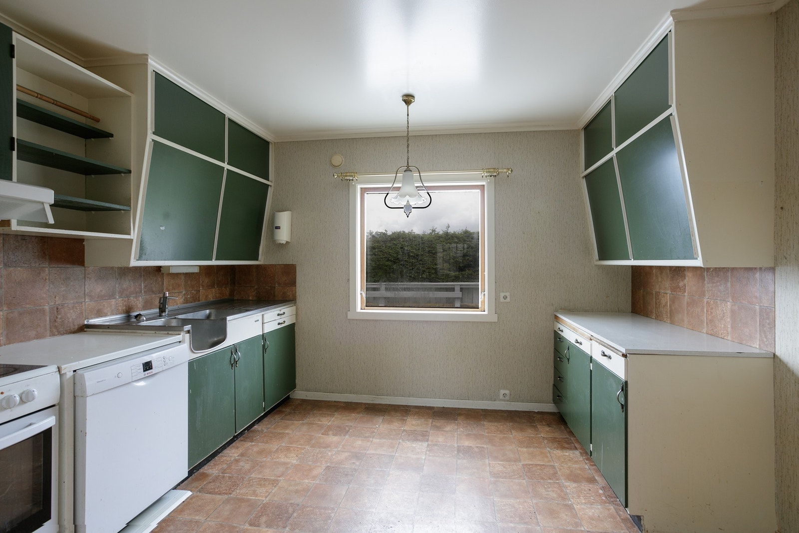 Kjøkken med grønne fronter Galleribilde