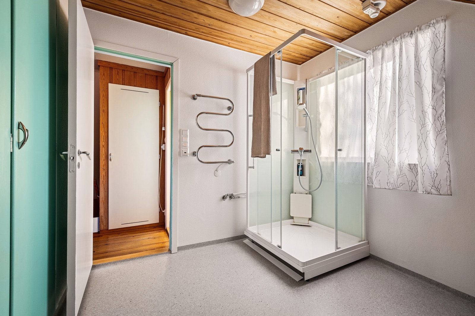 Bad i 2. etasje Galleribilde