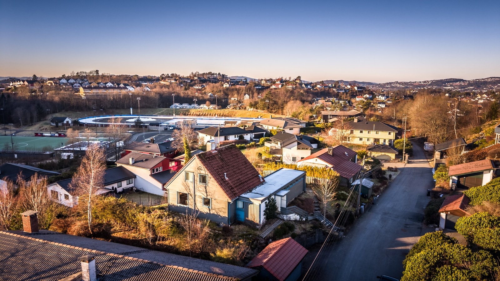 Blindgate - og tryg vei ned til Smørås og Slåtthaug for deg og dine! Galleribilde