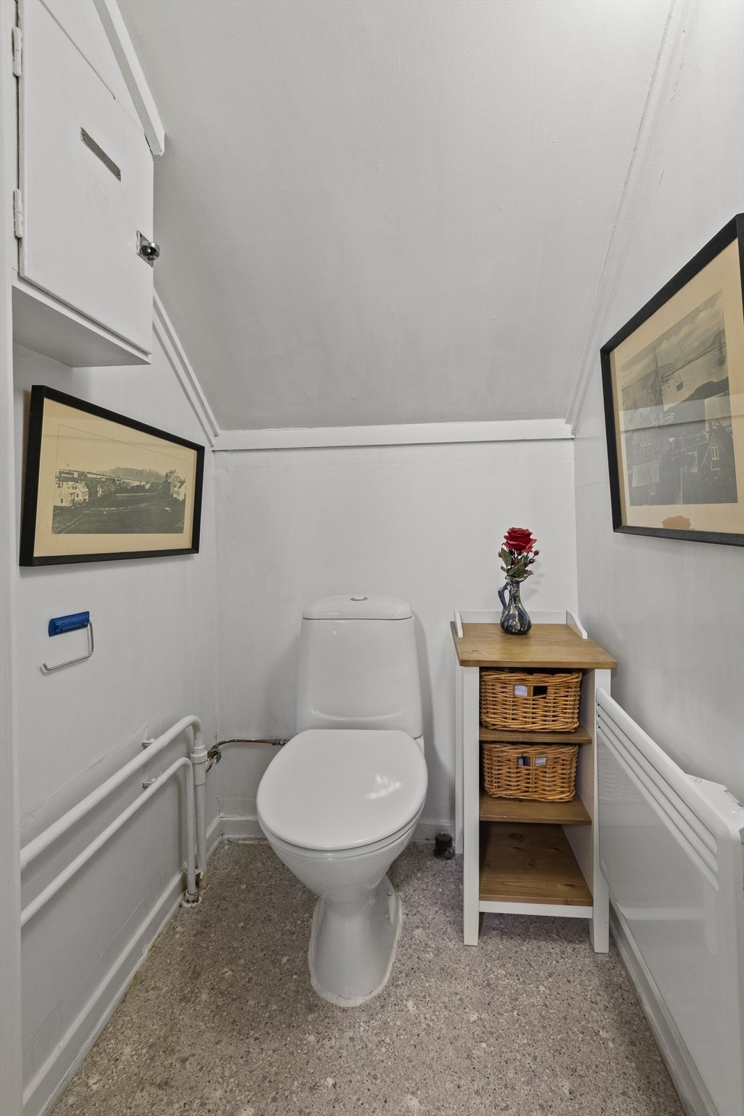 Separat toalett i 2.etg. Galleribilde